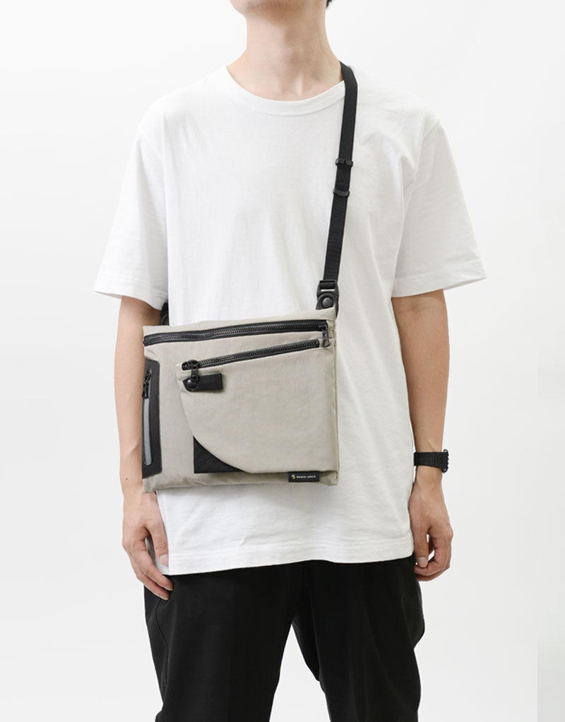 master-piece「CIRCUS サコッシュ」|ショルダー・メッセンジャー|グレー
