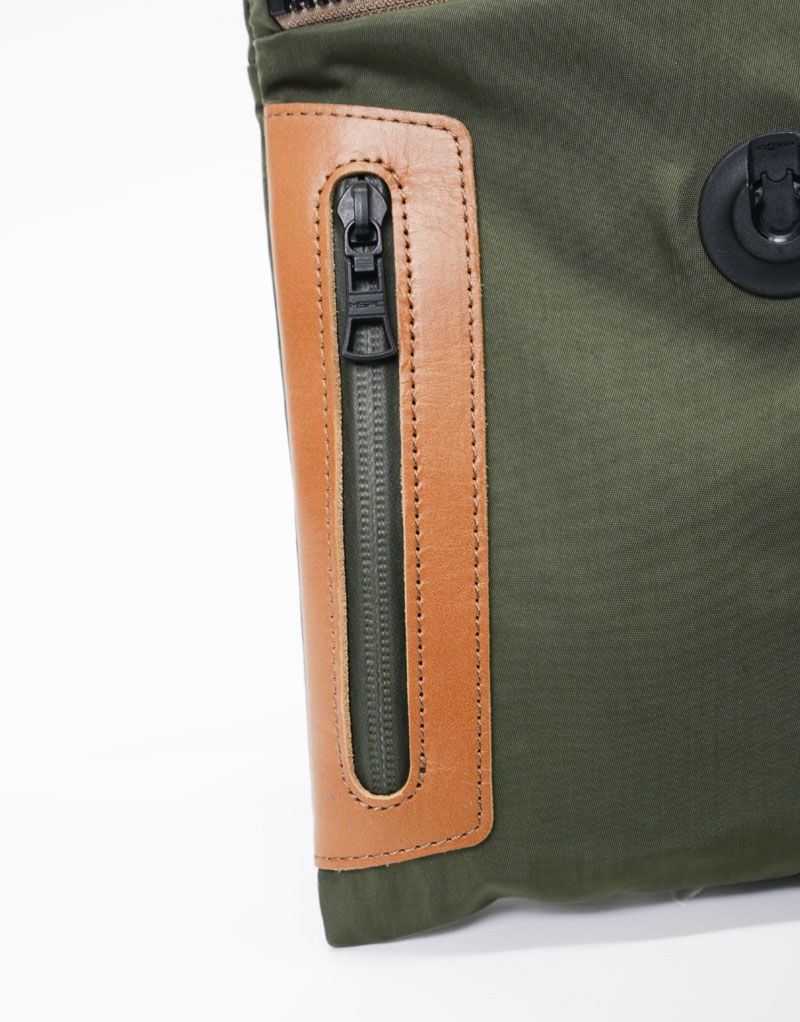 master-piece「CIRCUS サコッシュ」|ショルダー・メッセンジャー|