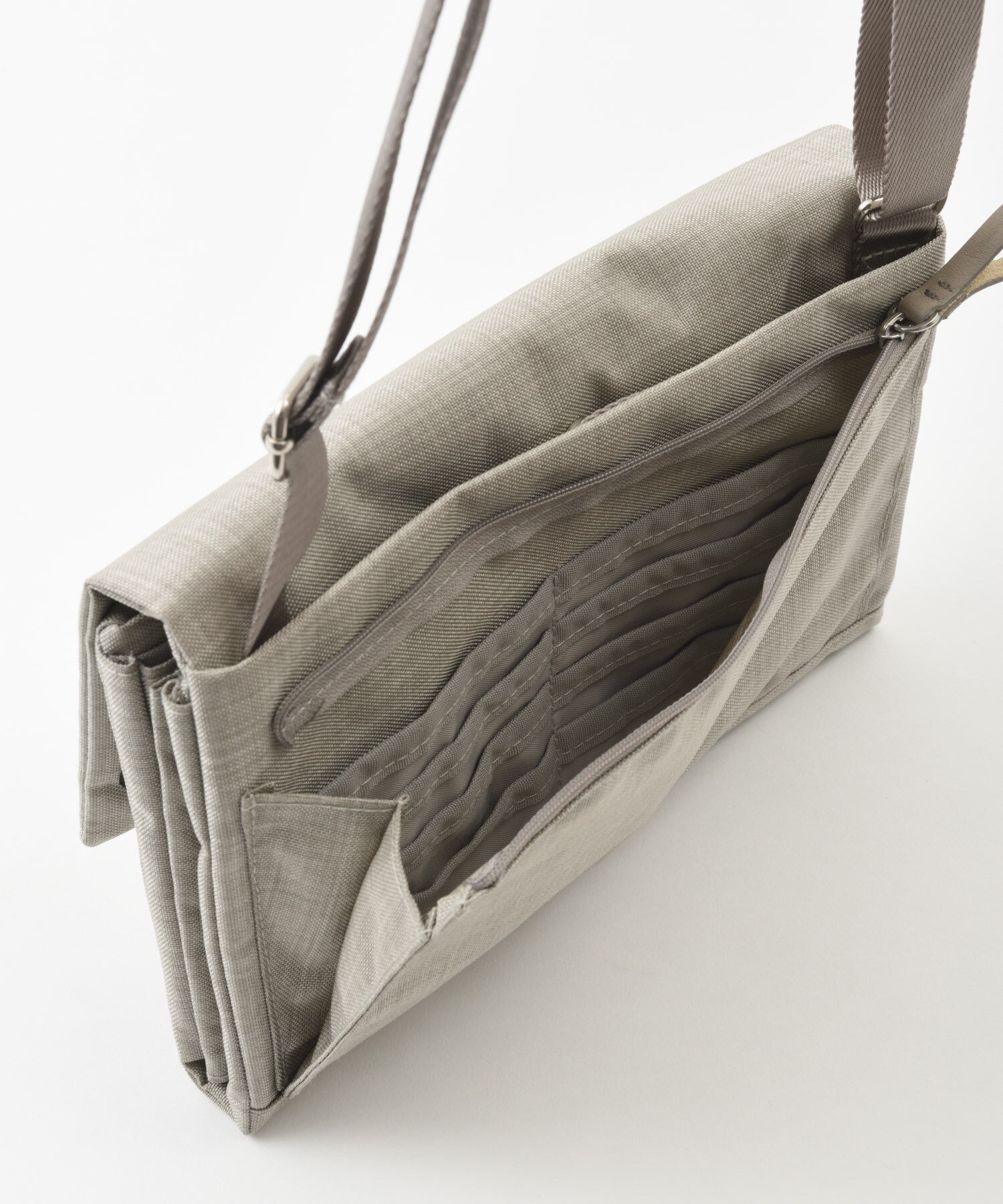 MILESTO「STLAKT マルチショルダーバッグ」|ショルダー・メッセンジャー|