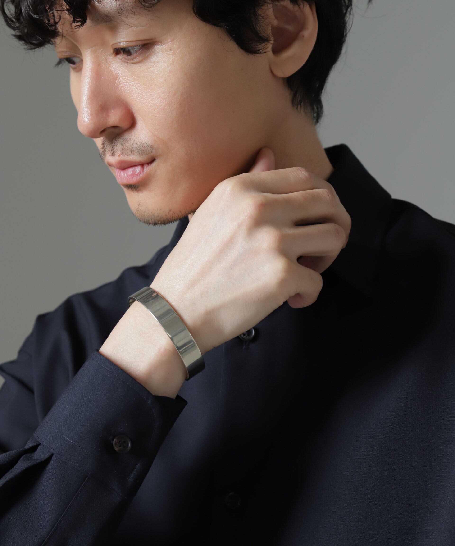 nano･universe「「NU jewelry」ジャーマンシルバーナローバングル」|ブレスレット・バングル|