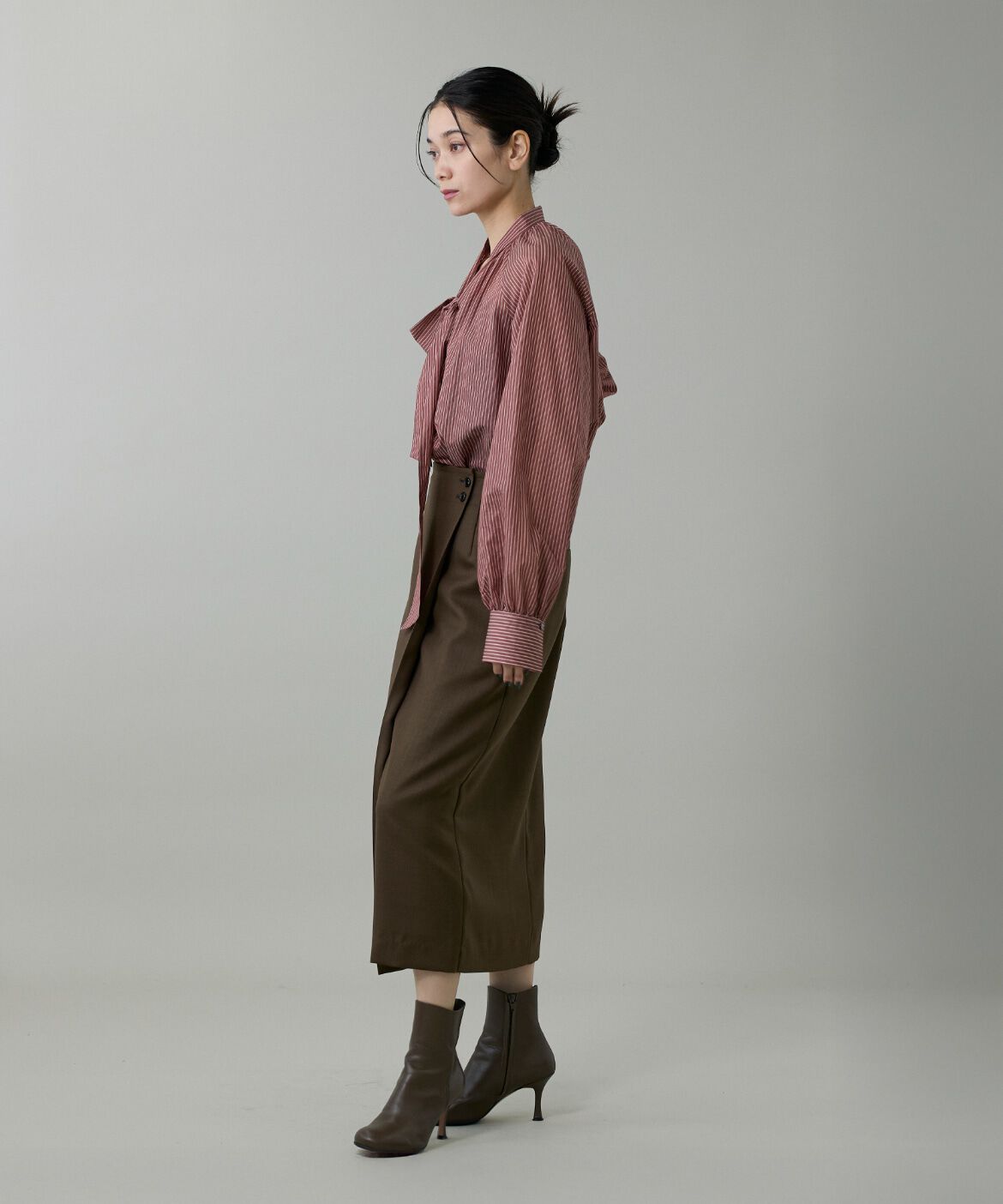 INED「ライトカルゼ ラップ風タイトスカート」|タイト|