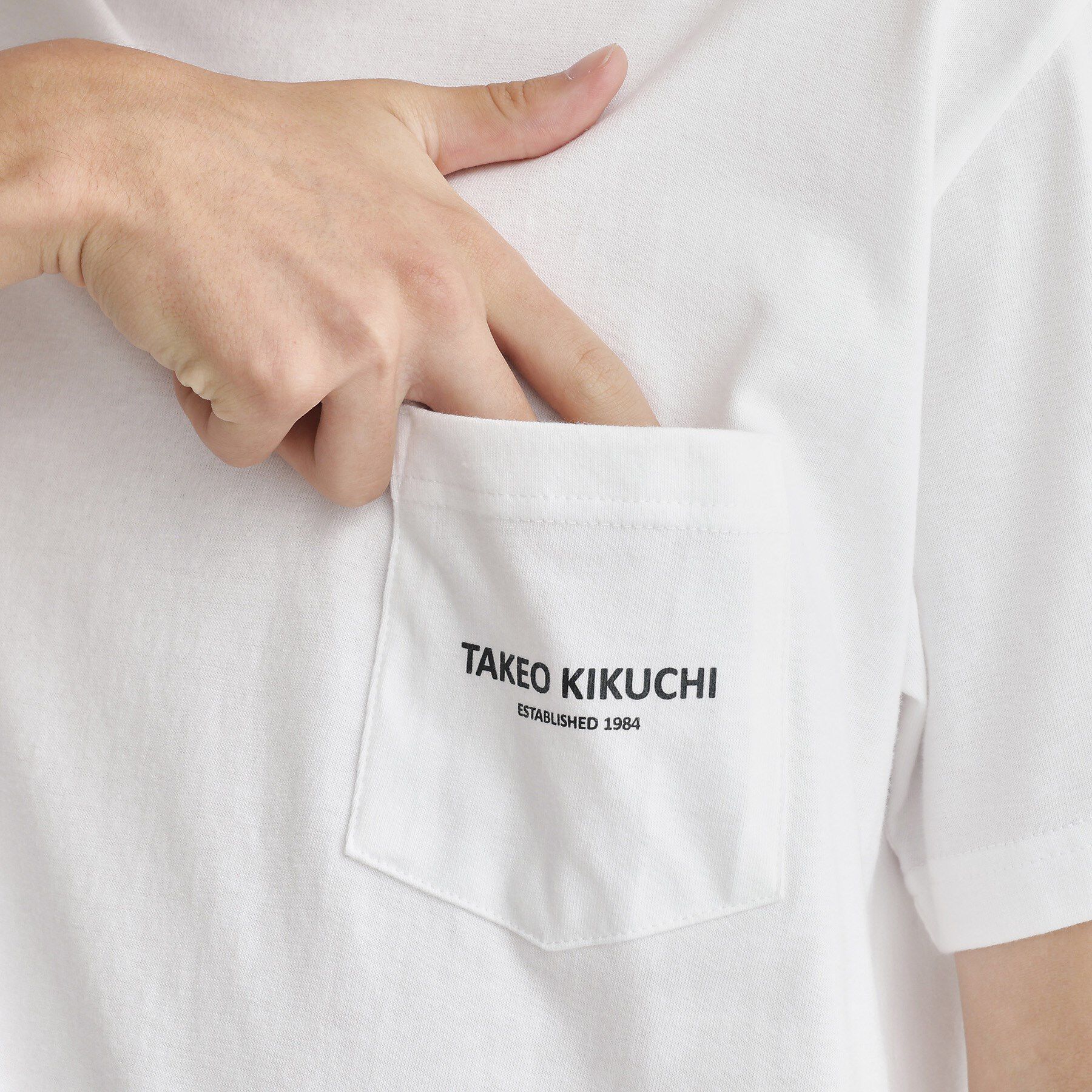 TAKEO KIKUCHI「【LIMITED】EST．1984ワンポイントロゴTシャツ」|Tシャツ・カットソー|