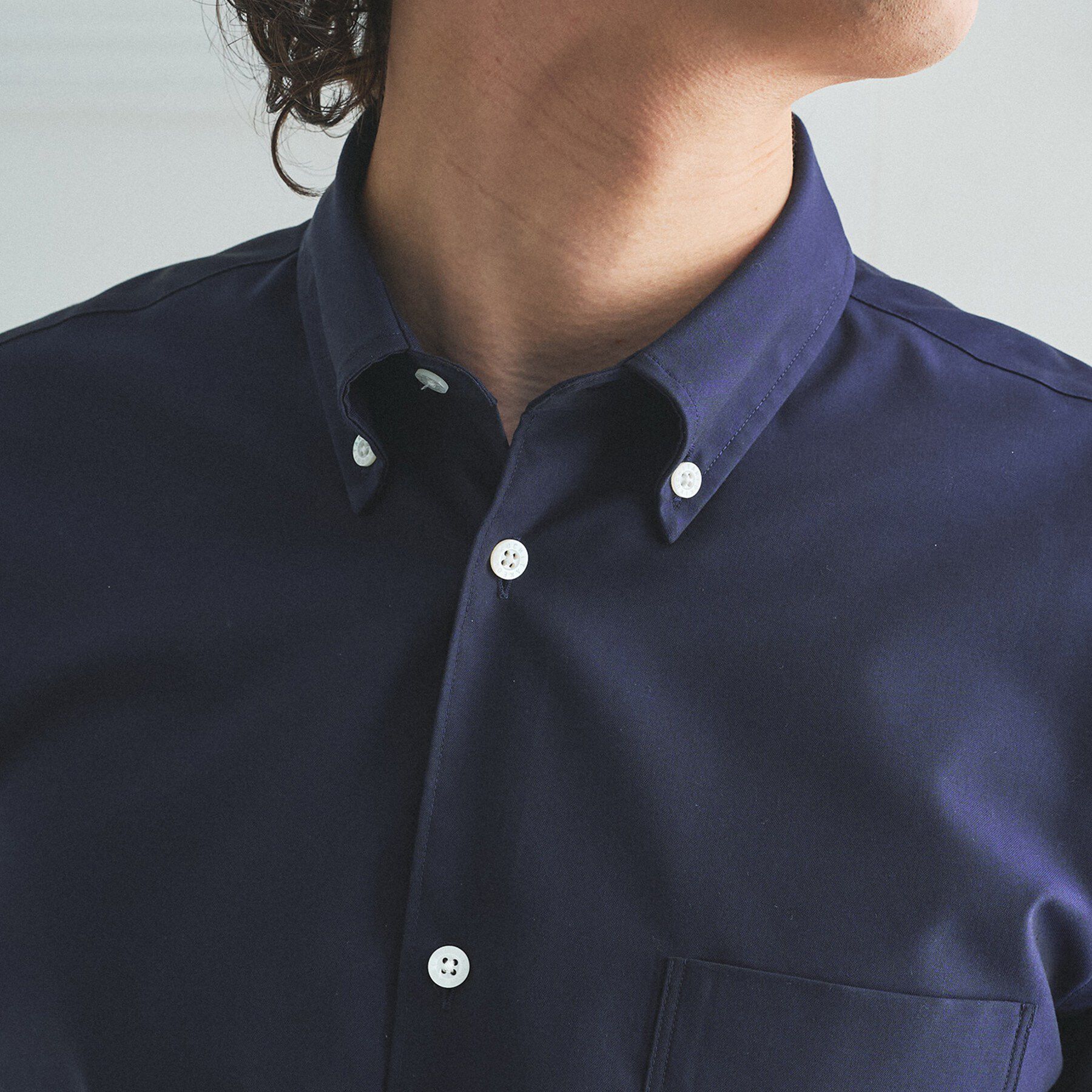 TAKEO KIKUCHI「【BOWLER HAT LABEL】ボーラーハットウォーカー刺繍 ボタンダウンシャツ」|シャツ・ブラウス|