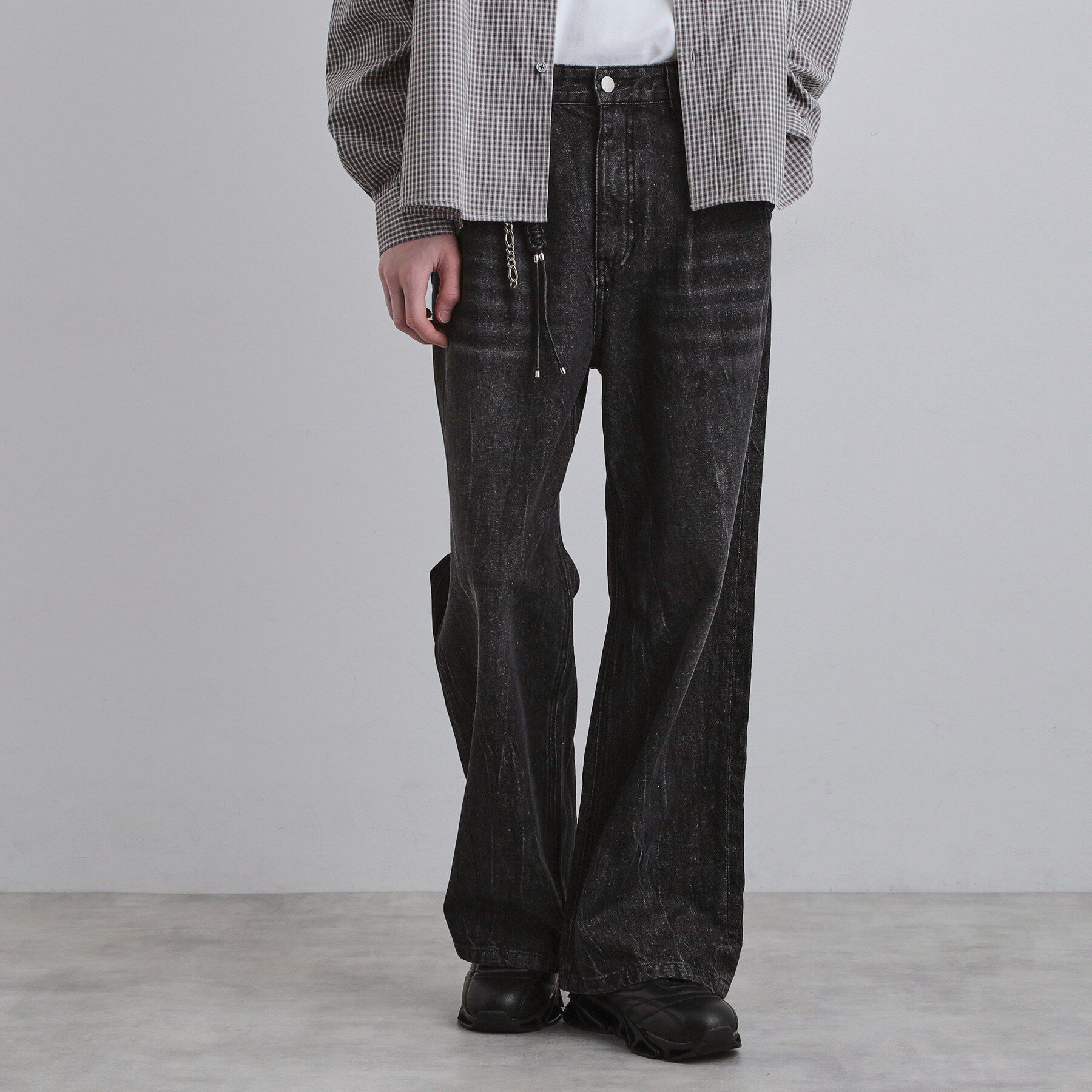 tk.TAKEO KIKUCHI「ワイドストレートレッグデニム」|デニム|ブラック(019)