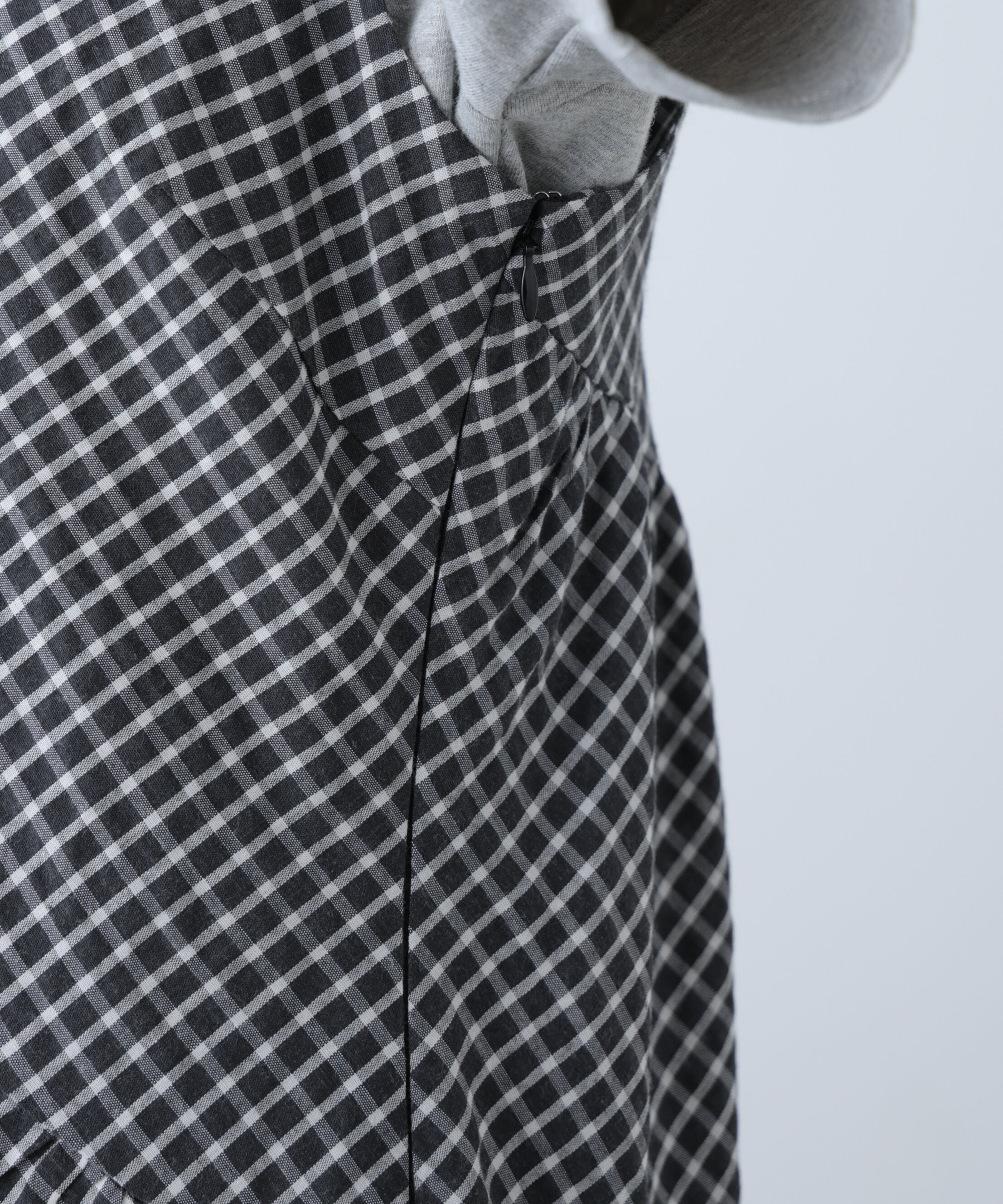  「チェック柄エスカルゴティアードキャミワンピース」|ワンピース|