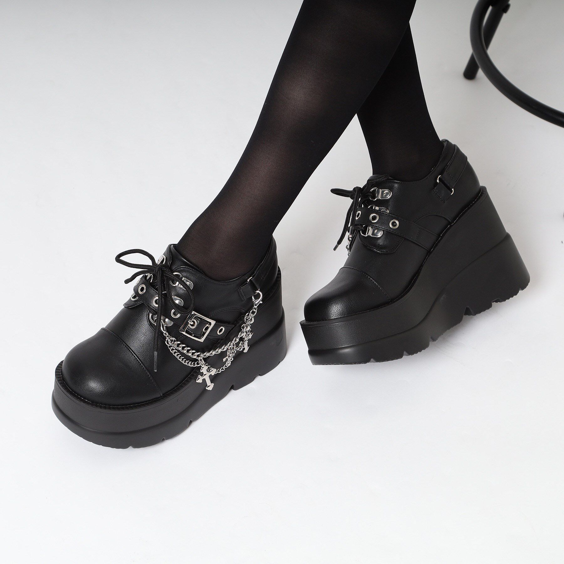 csT&P「厚底チェーン付きパンプス」|パンプス|