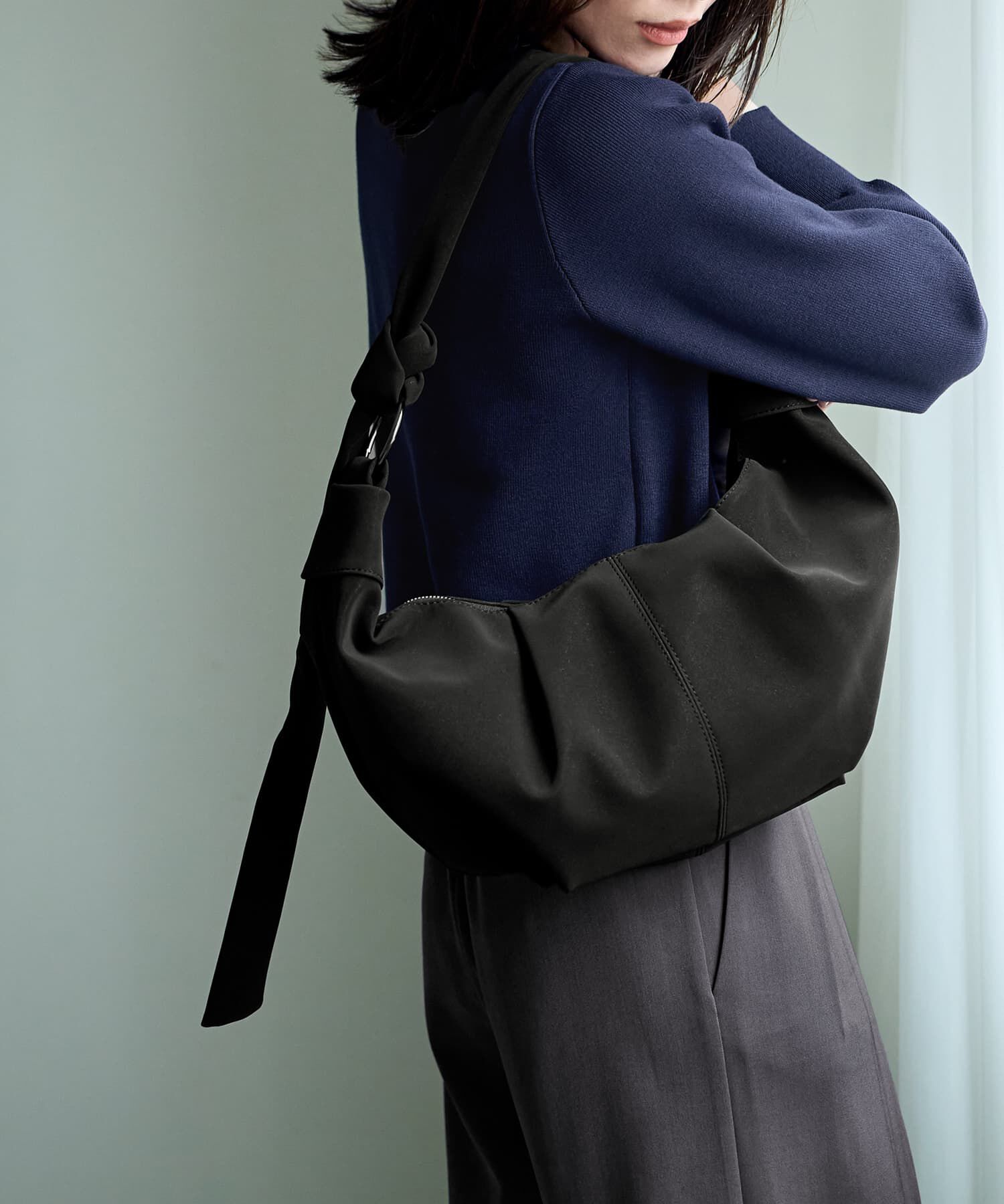 STYLE DELI「クロワッサンボディバッグ」|ショルダー・メッセンジャー|ブラック