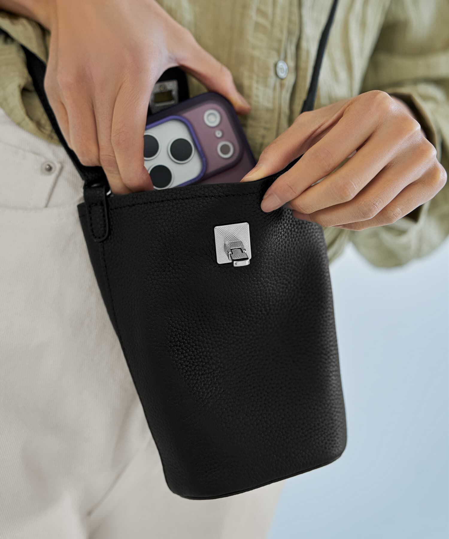 STYLE DELI「【DELI by】リアルレザー縦型フラップショルダーバッグ」|ショルダー・メッセンジャー|