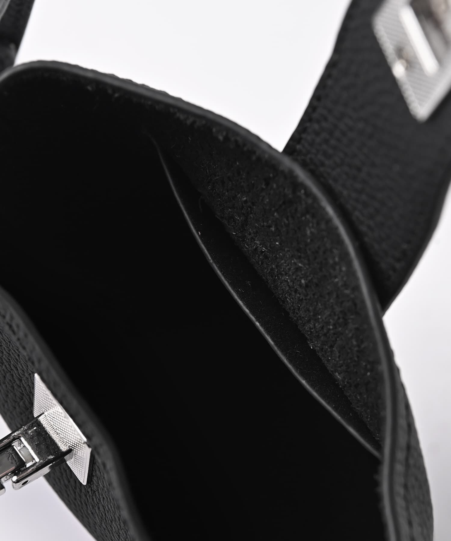 STYLE DELI「【DELI by】リアルレザー縦型フラップショルダーバッグ」|ショルダー・メッセンジャー|