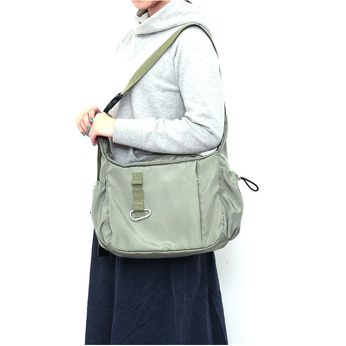 BACKYARD FAMILY「ショルダーバッグ レディース 通販 斜め掛けバッグ 肩掛けバッグ カルビナ付き 軽量 軽い」|ショルダー・メッセンジャー|