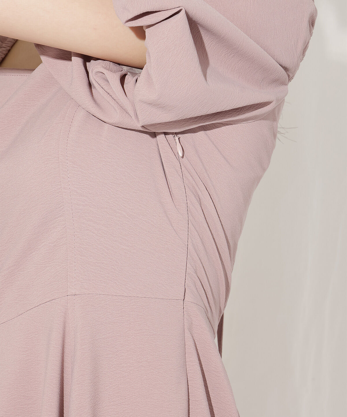 WILLSELECTION「クロスネックバルーンスリーブワンピース」|ワンピース|