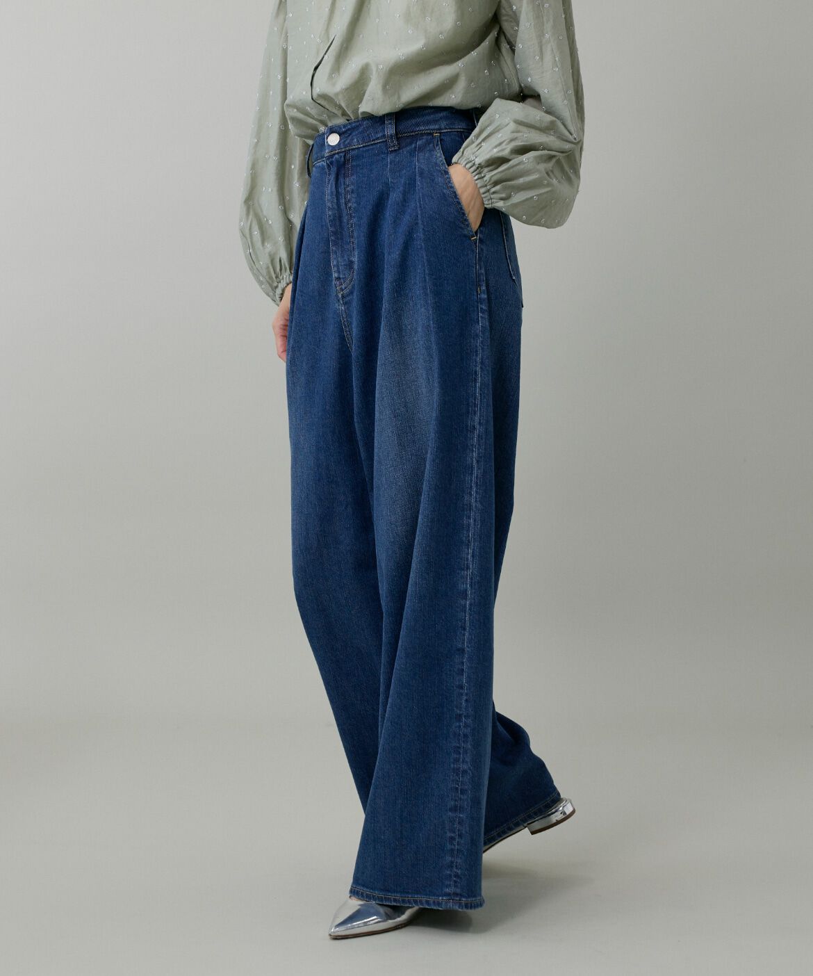 INED「INED別注 ツータックワイドデニム Lemongrass《Healthy DENIM》」|デニム|