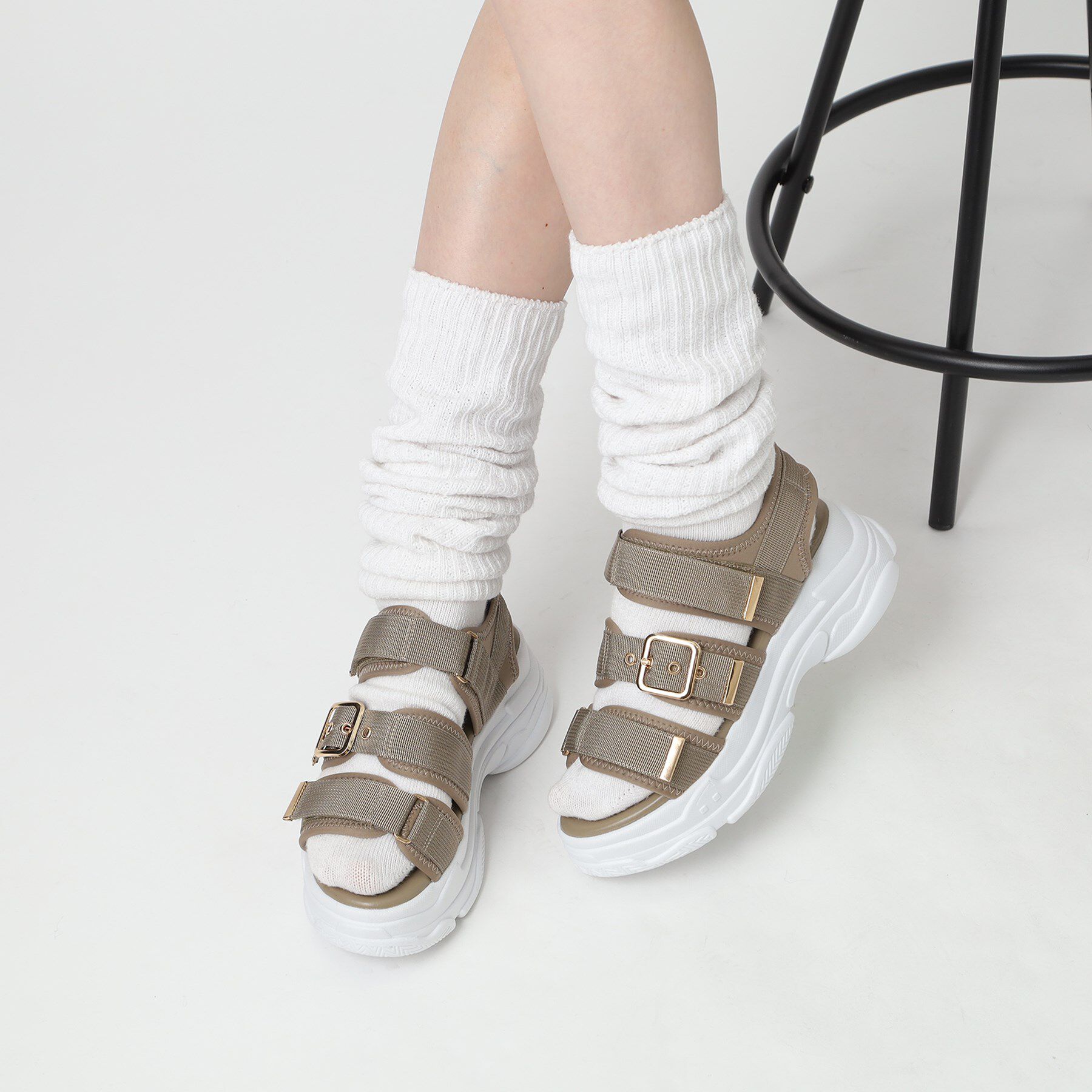 csT&P「軽量厚底ソール ゴールドベルトスポーツサンダル」|サンダル|