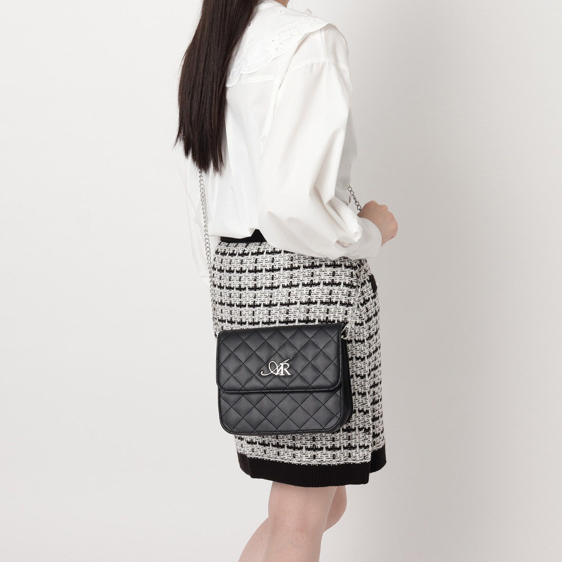 Ober Tashe「ロゴ キルトショルダーバッグ」|ショルダー・メッセンジャー|