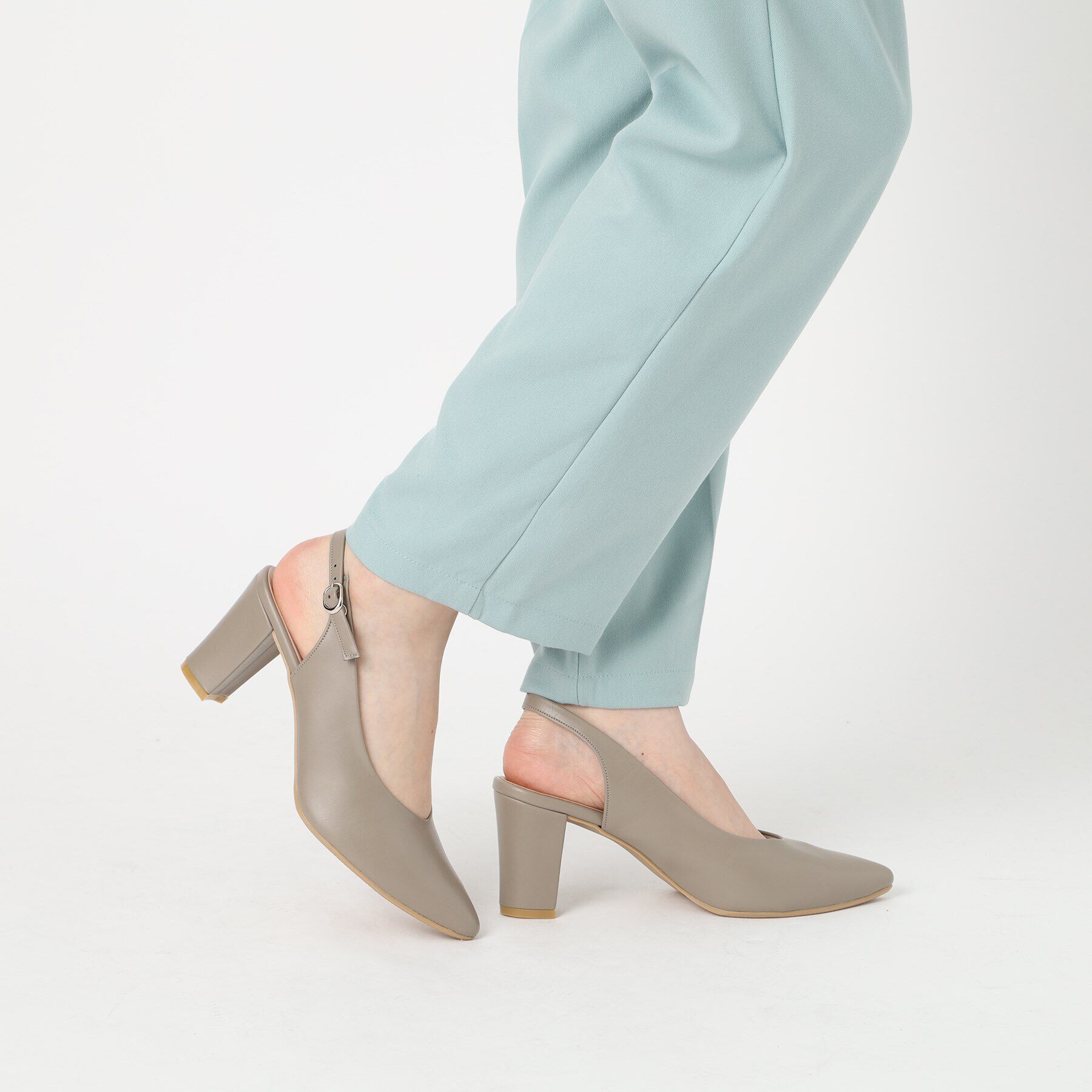 ESPERANZA「バックストラップパンプス」|パンプス|