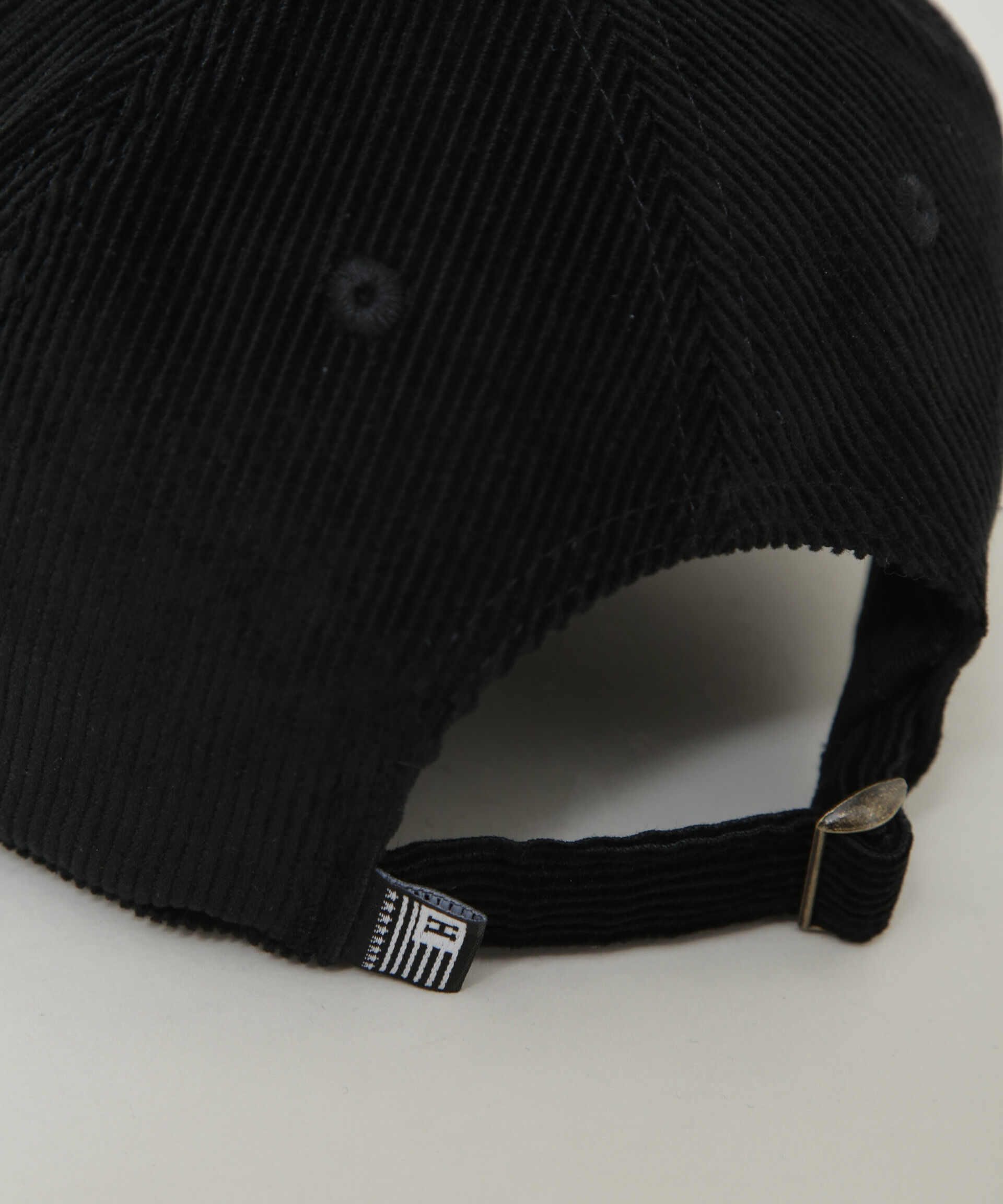 nano･universe「Healthknit/別注 コーデュロイペナント刺繍キャップ」|キャップ・キャスケット|