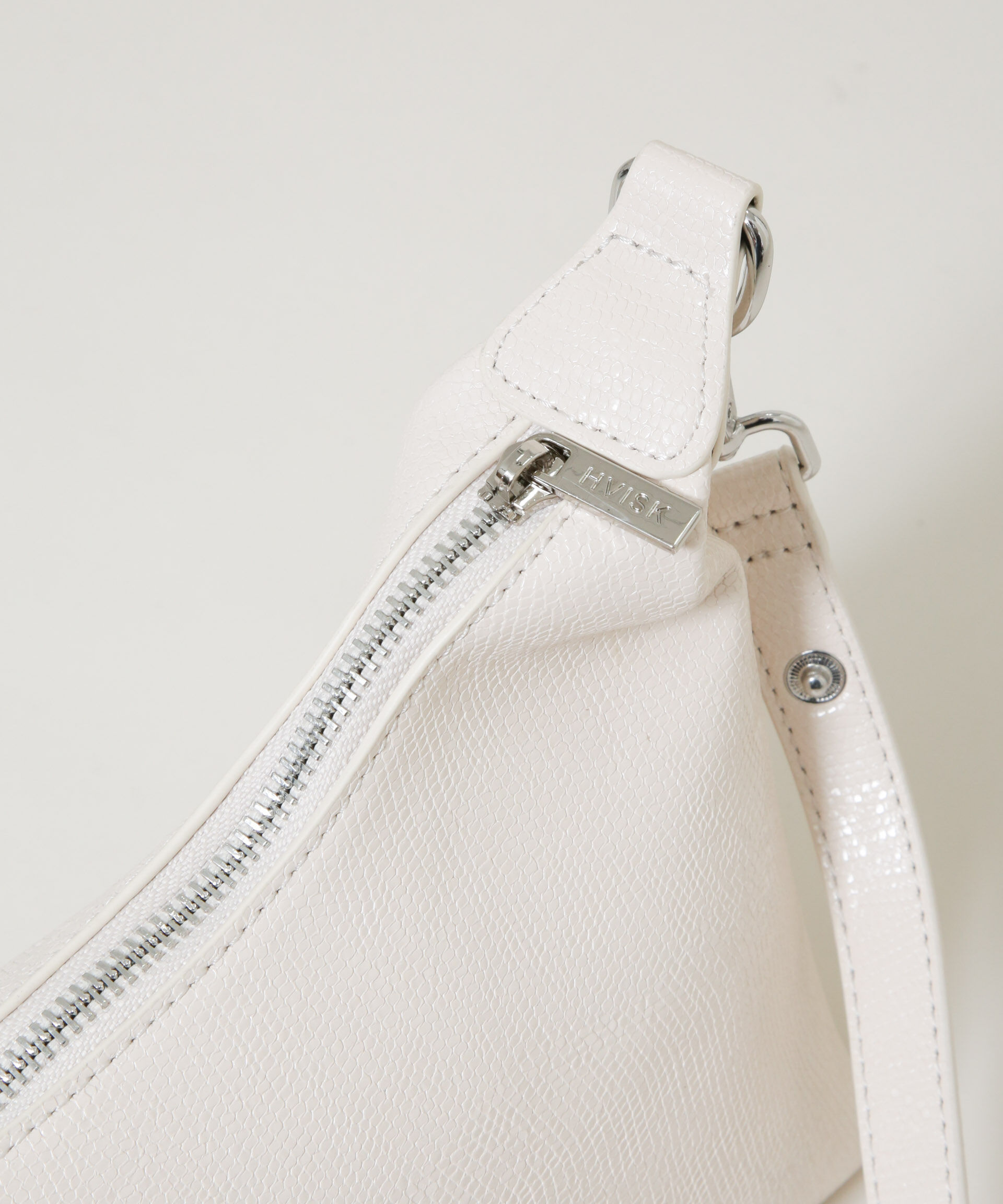 nano･universe「HVISK/Polly」|ショルダー・メッセンジャー|