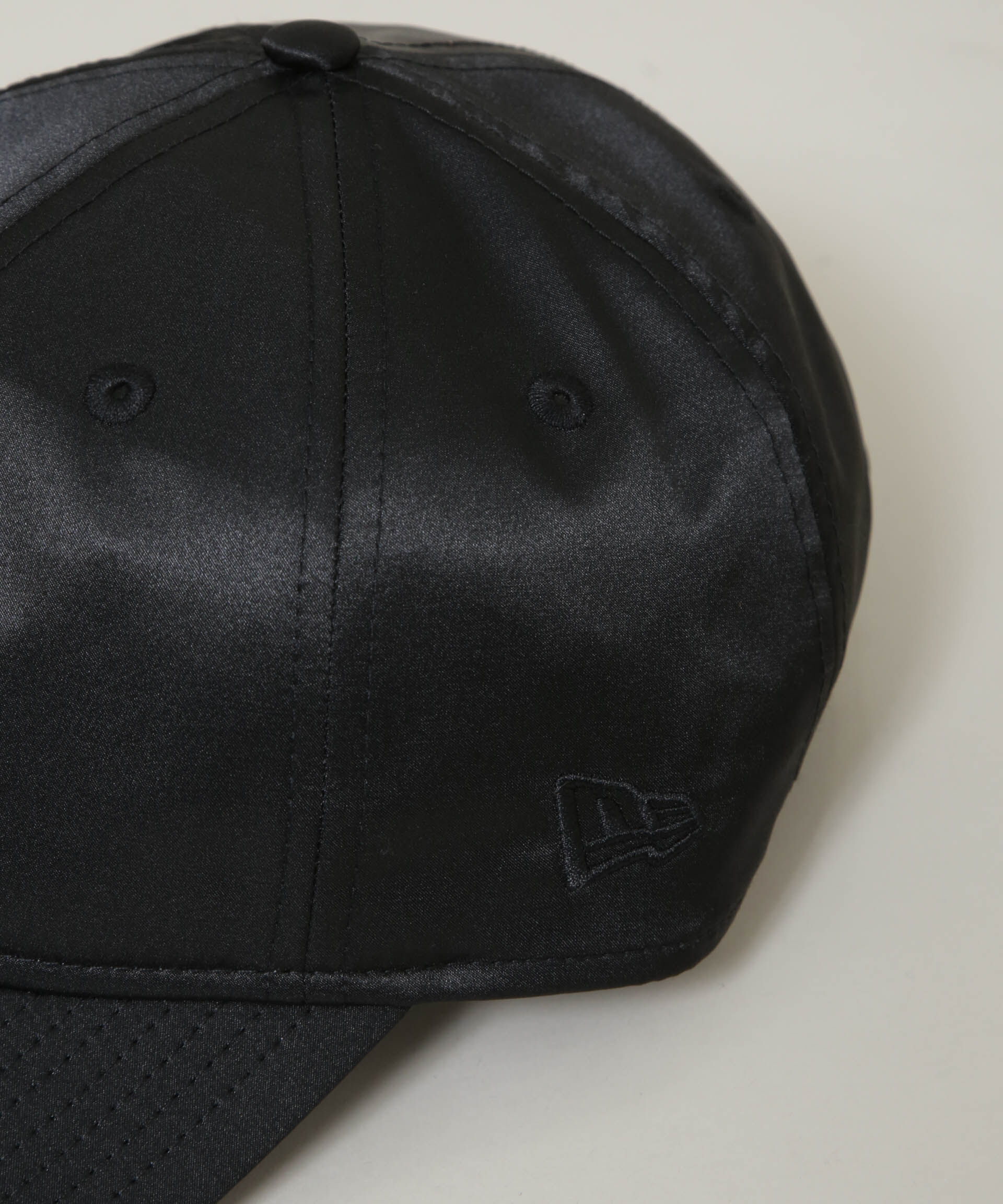 nano･universe「NEW ERA(R)/別注 940 NY / MLB SATIN CAP」|キャップ・キャスケット|