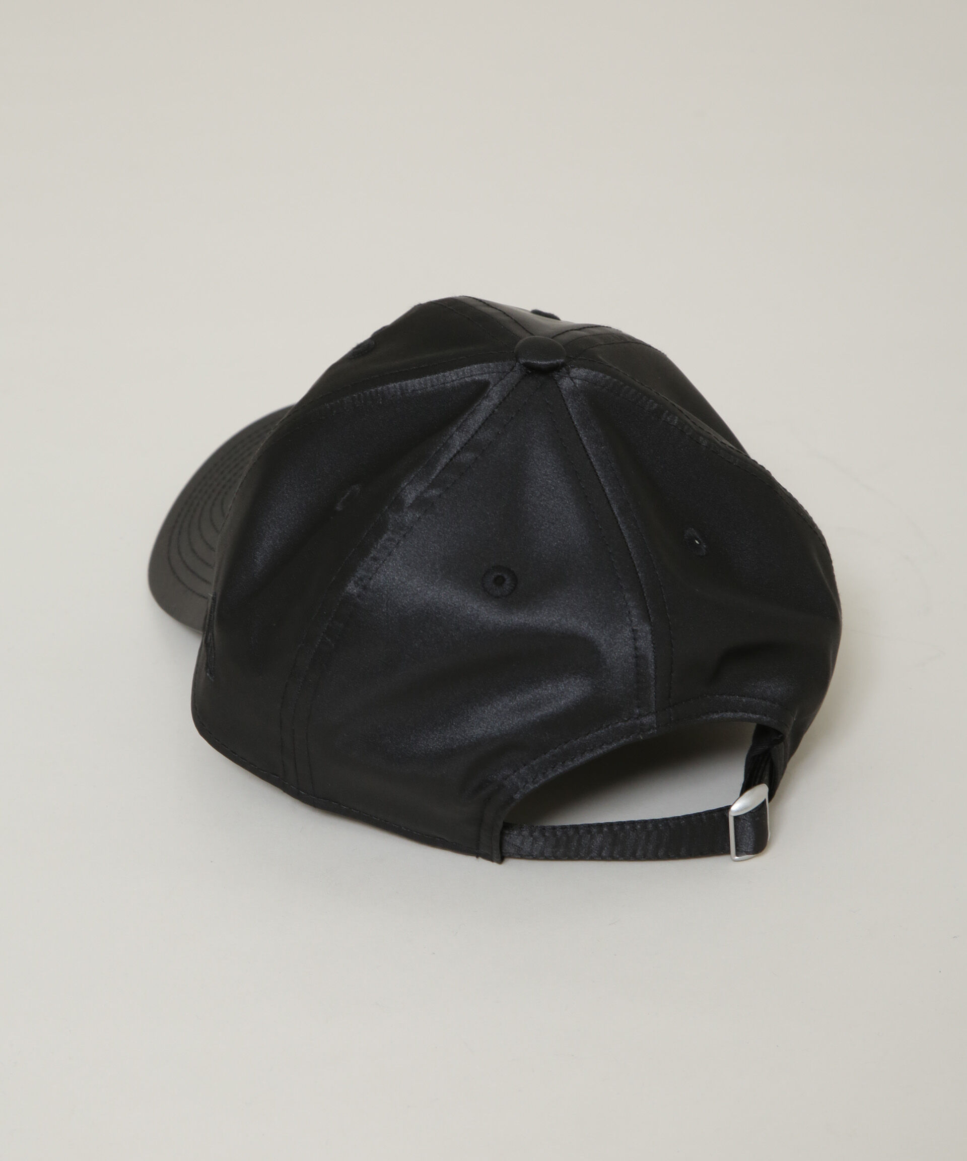 nano･universe「NEW ERA(R)/別注 940 NY / MLB SATIN CAP」|キャップ・キャスケット|