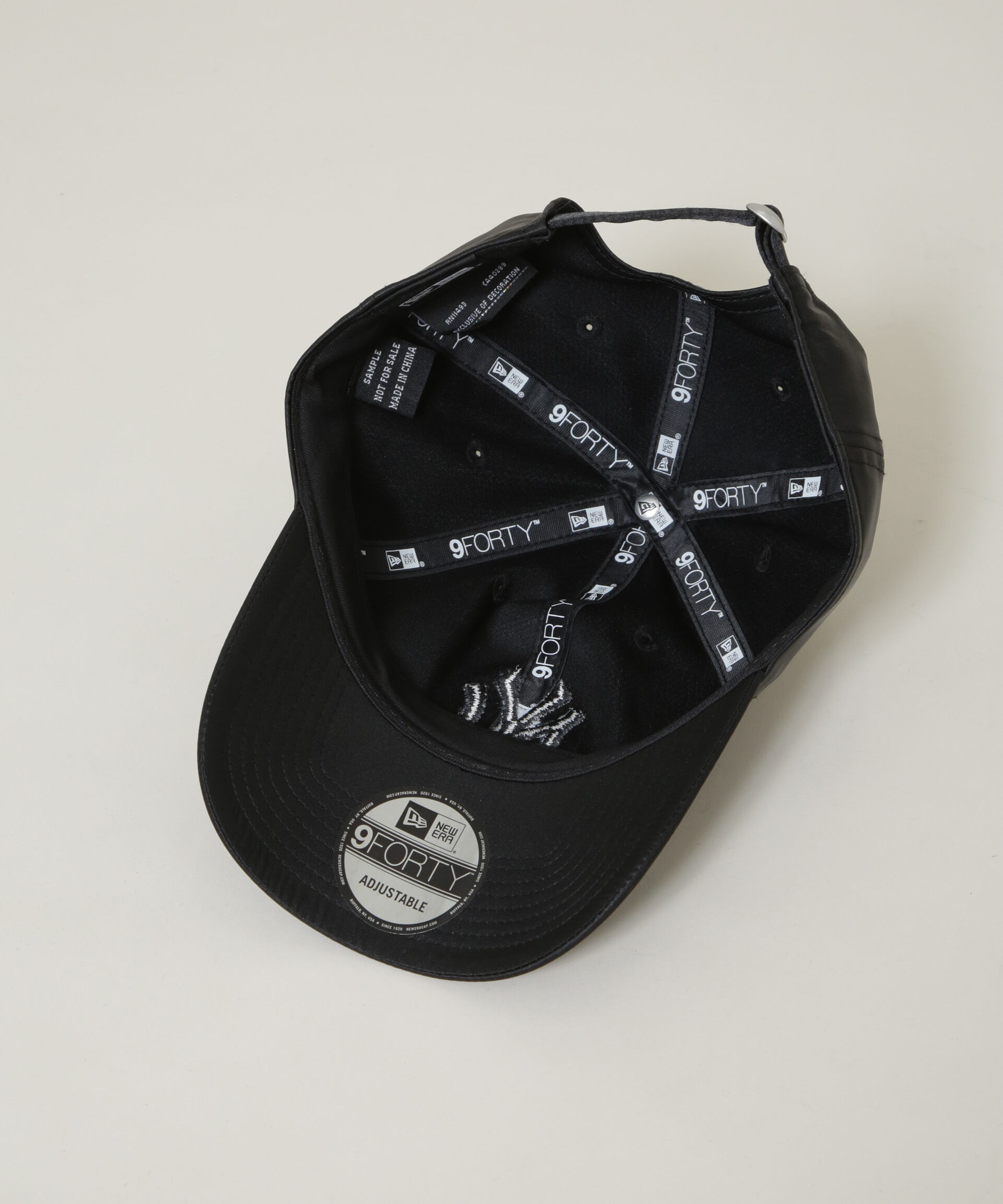 nano･universe「NEW ERA(R)/別注 940 NY / MLB SATIN CAP」|キャップ・キャスケット|