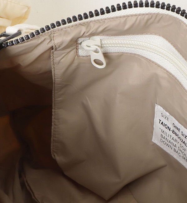 fredy emue「【TAION/タイオン】MILITARYバナナショルダーバッグ M」|ショルダー・メッセンジャー|