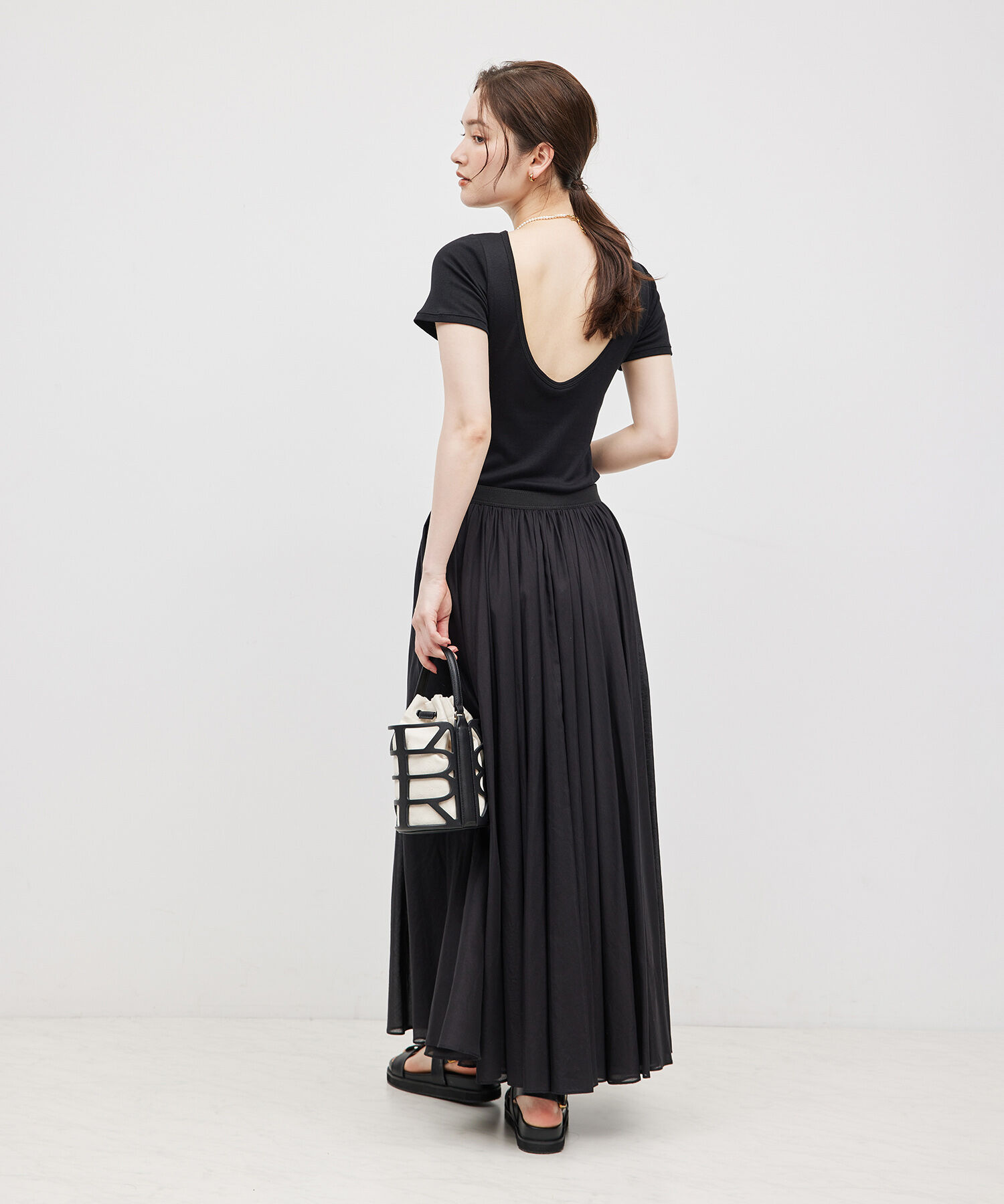 ROPE「コットンシルク丸胴フライスカップ付き半袖カットソー」|Tシャツ・カットソー|