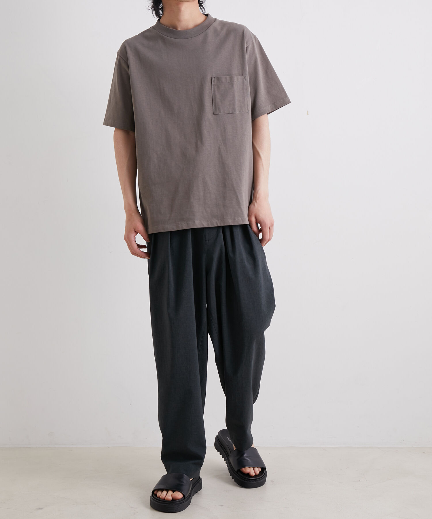 ADAM ET ROPE'「〈汗染み防止〉スエット ガード ベーシック ポケット Tシャツ」|Tシャツ・カットソー|