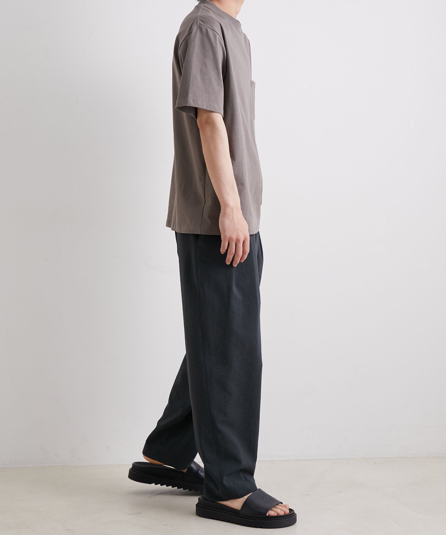 ADAM ET ROPE'「〈汗染み防止〉スエット ガード ベーシック ポケット Tシャツ」|Tシャツ・カットソー|