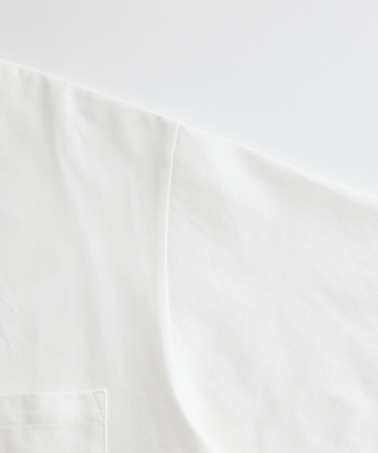 ADAM ET ROPE'「〈汗染み防止〉スエット ガード ベーシック ポケット Tシャツ」|Tシャツ・カットソー|