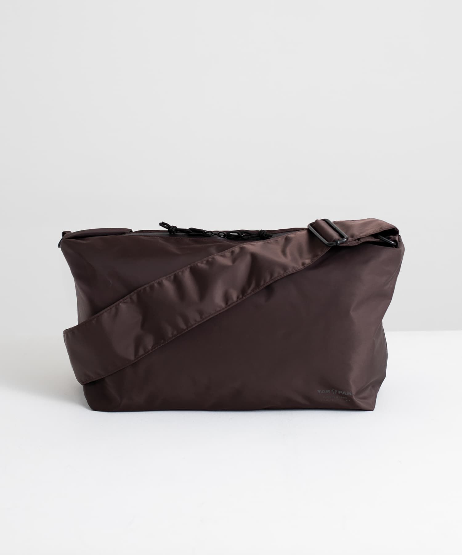 URBAN RESEARCH DOORS「『別注』YAKPAK&times;DOORS　SHOULDER BAG M」|ショルダー・メッセンジャー|