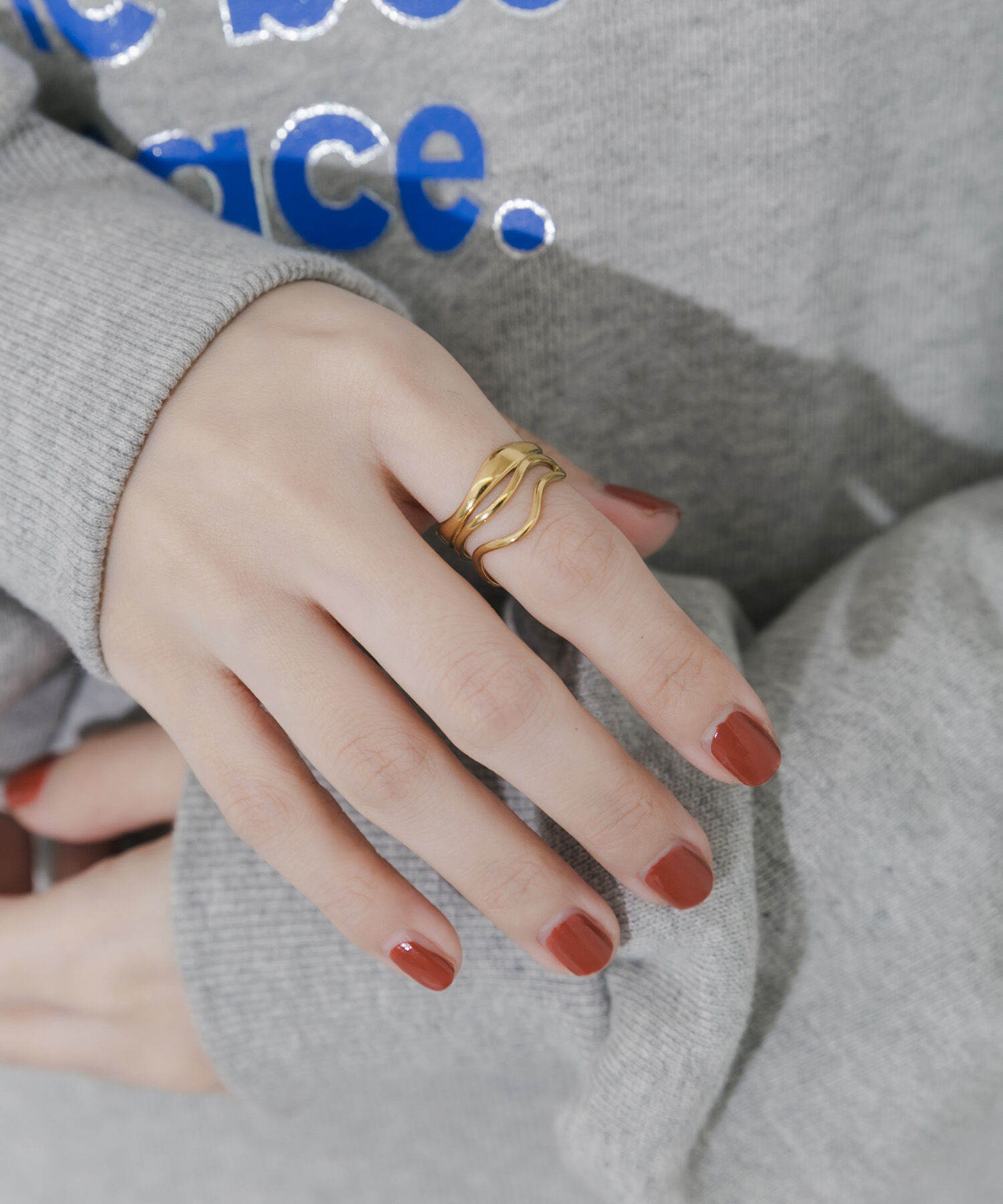 SMELLY「ステンレスニュアンスウェーブリング」|リング|