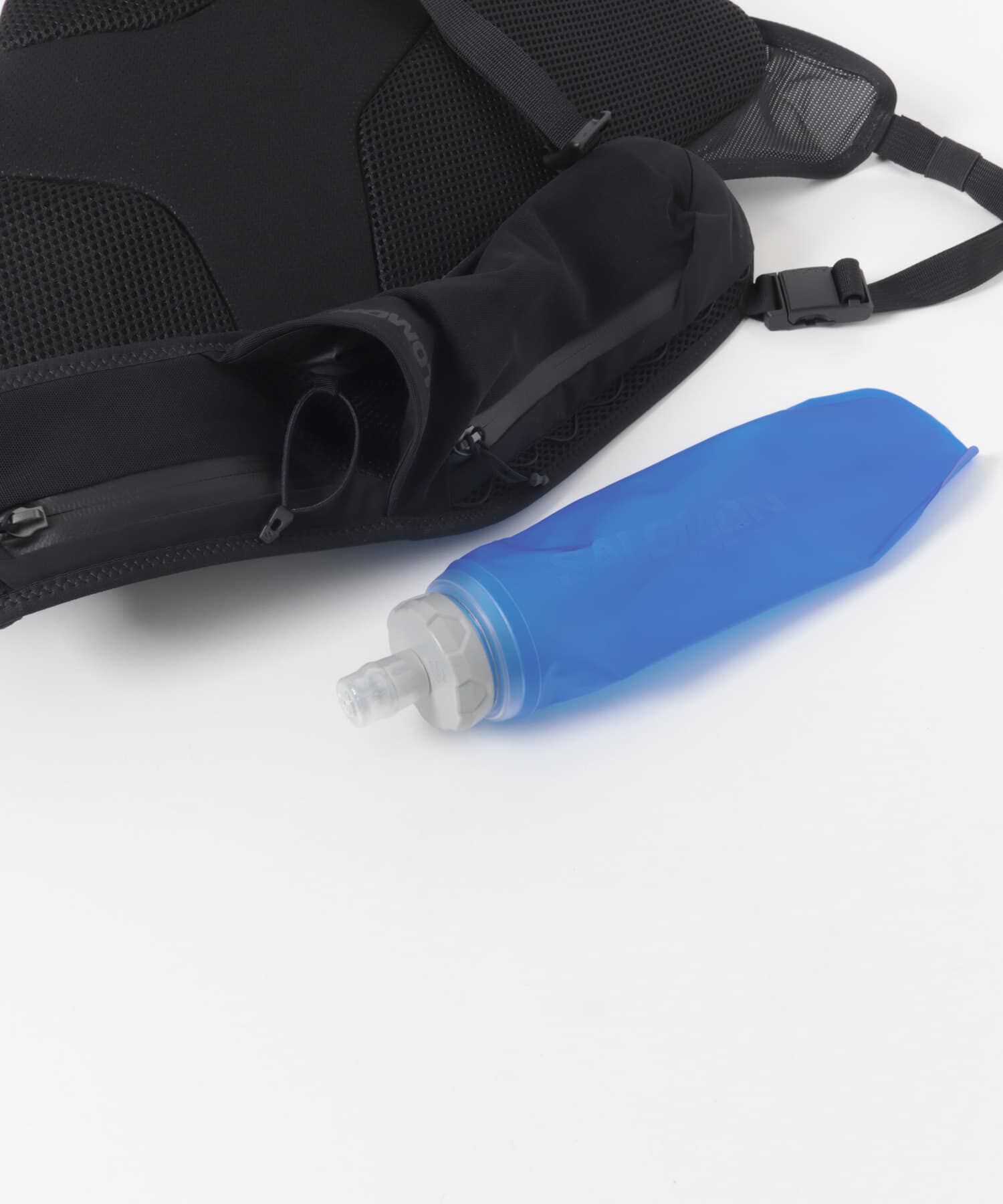 URBAN RESEARCH「SALOMON　ADV CROSS BODY BAG」|ショルダー・メッセンジャー|