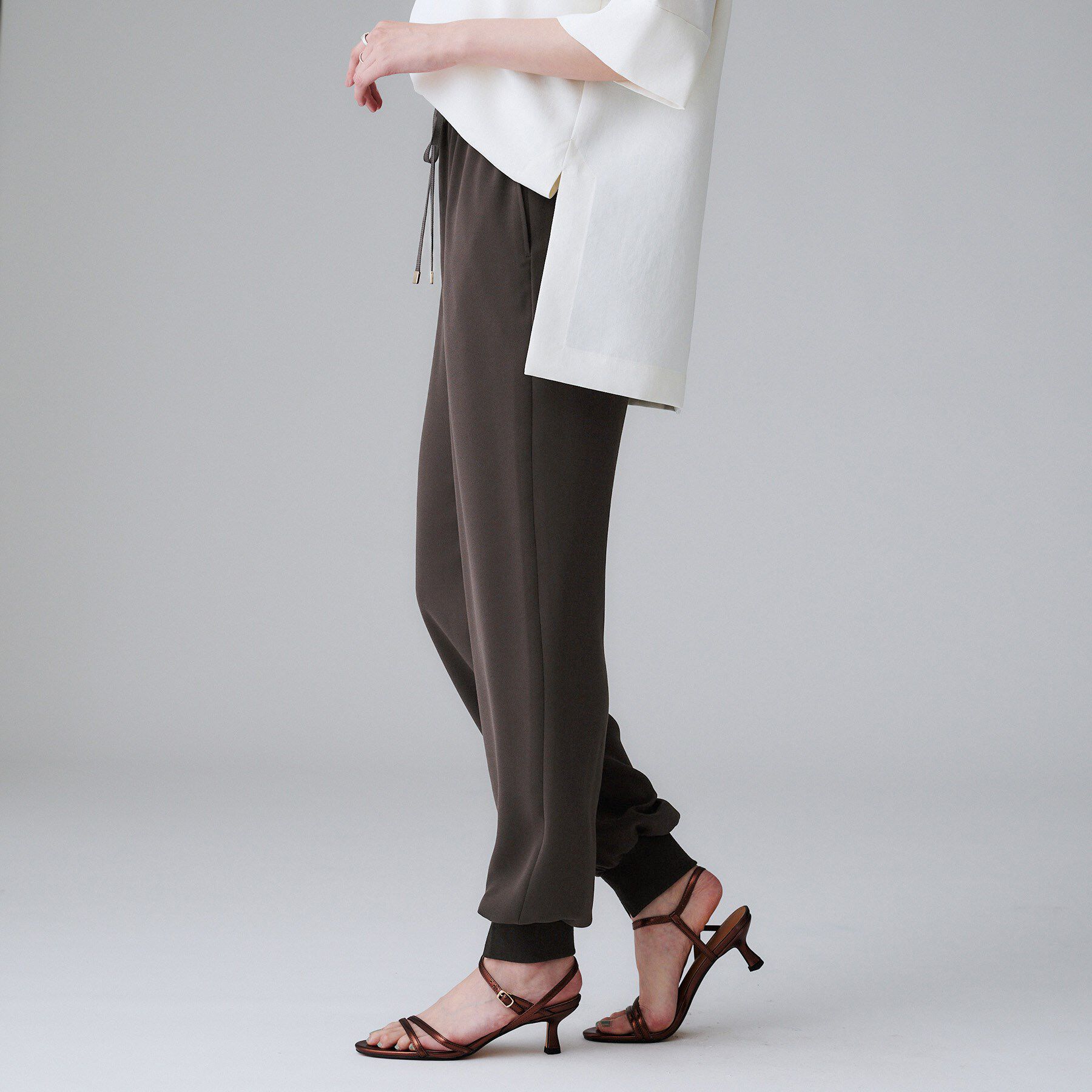 UNTITLED「【吸水速乾/ウエストゴム】バックサテン ジョグパンツ」|その他|