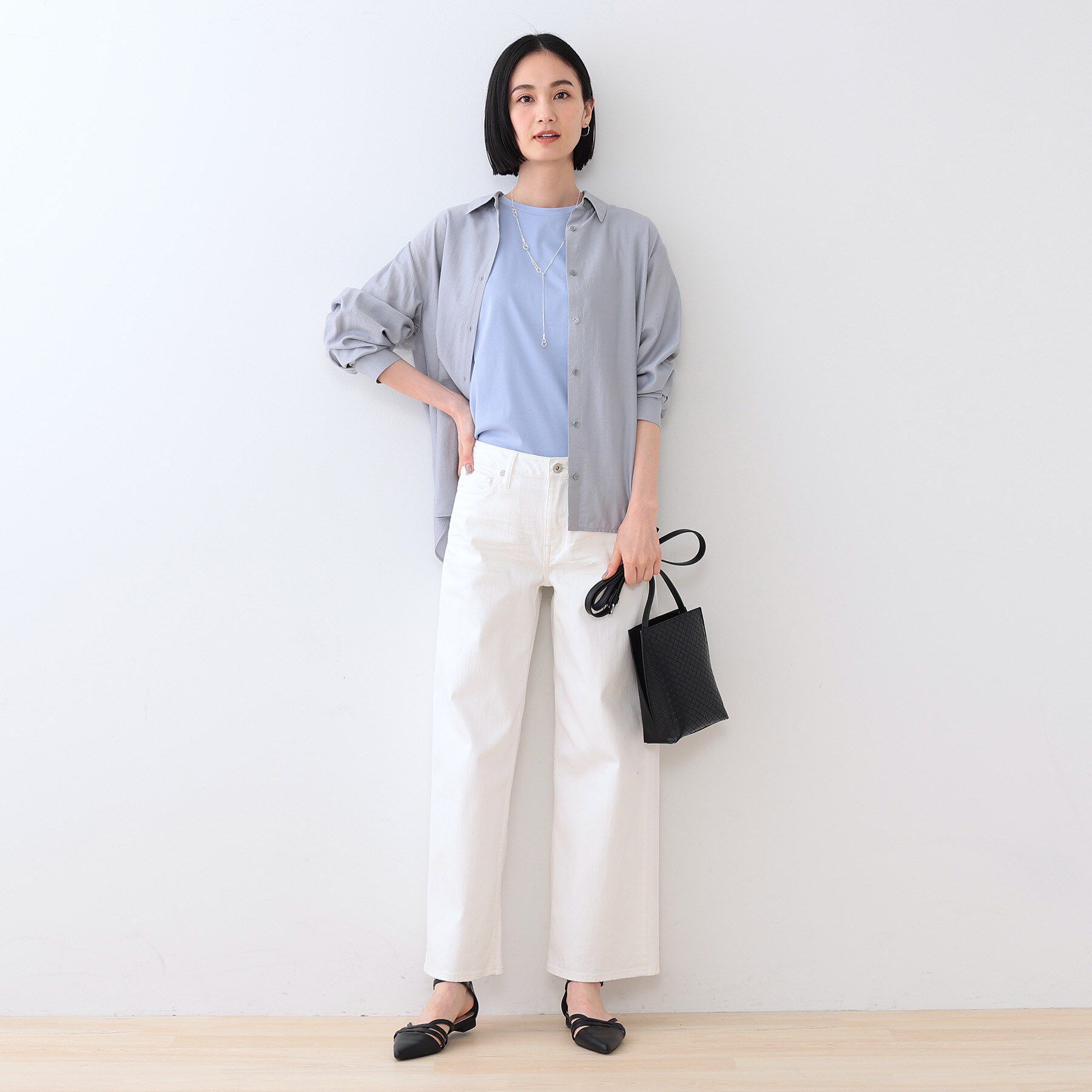 INDIVI「【春の新色登場！褒められデニム】ワイドストレート デニムパンツ」|デニム|