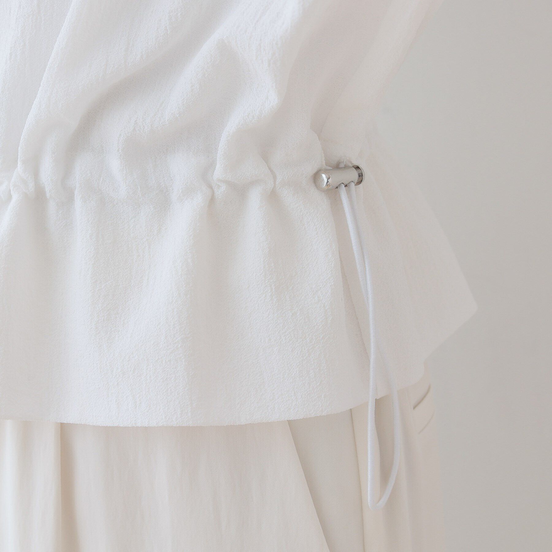 INDIVI「【洗える／凹凸素材】ドロストデザインショート丈ブルゾン」|ブルゾン・スタジャン|