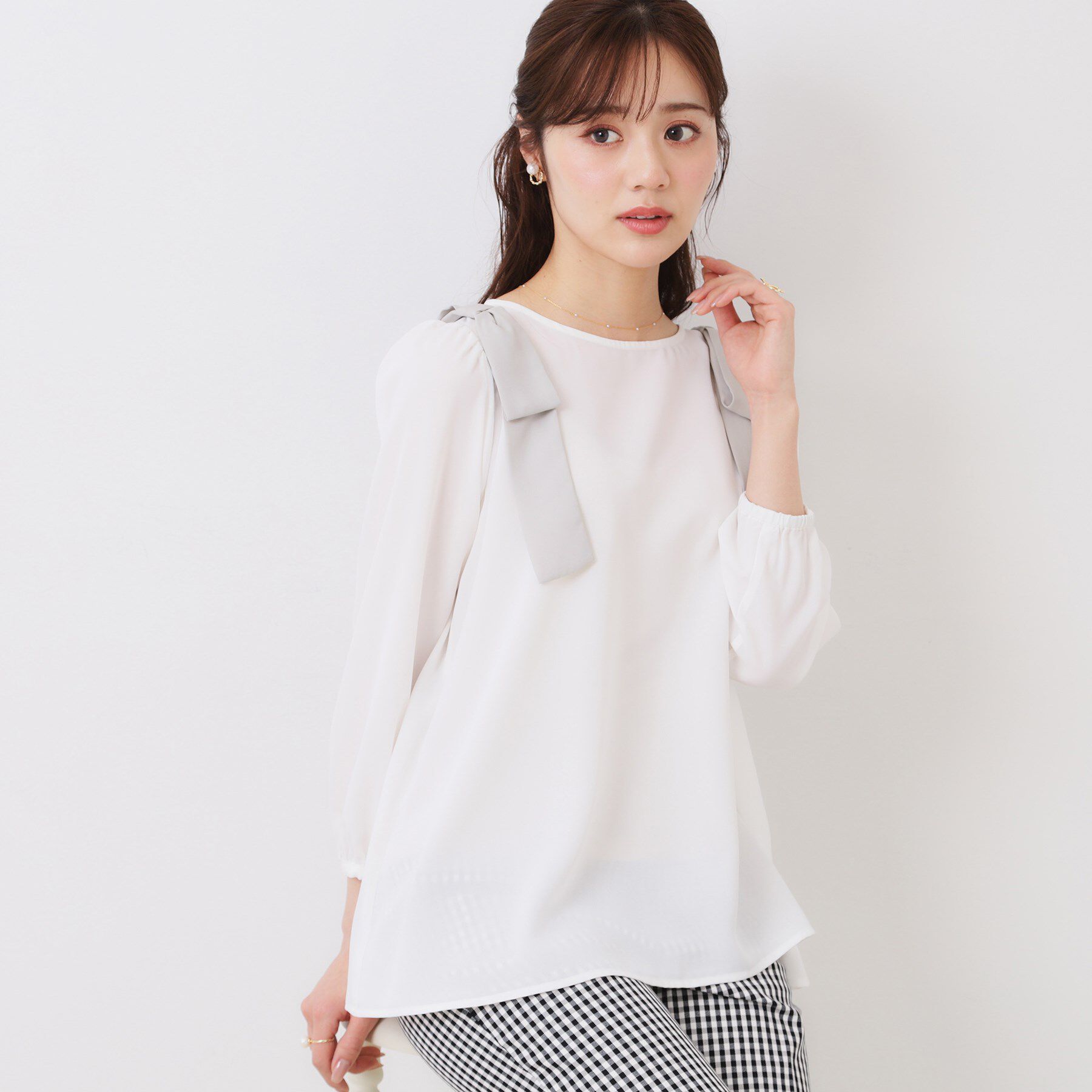 Couture broach「【フェミニン・通勤】肩リボンシフォンブラウス」|シャツ・ブラウス|