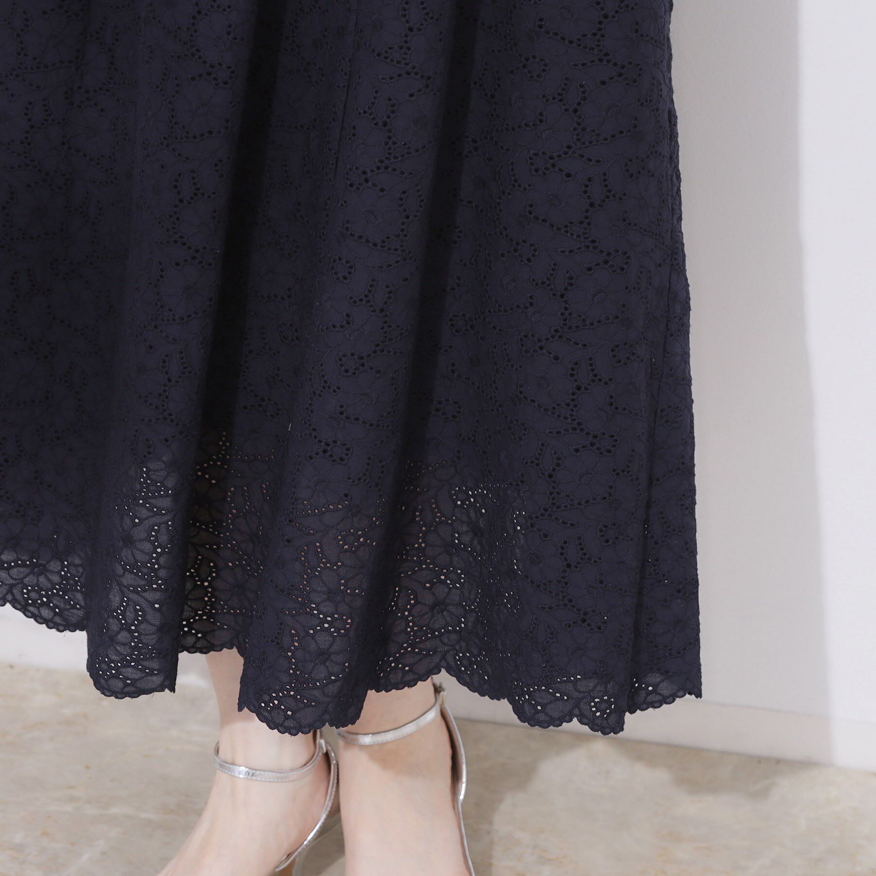 Couture broach「【一枚で着映える・華やか・花柄刺繍】カットワークレースワンピ」|ワンピース|