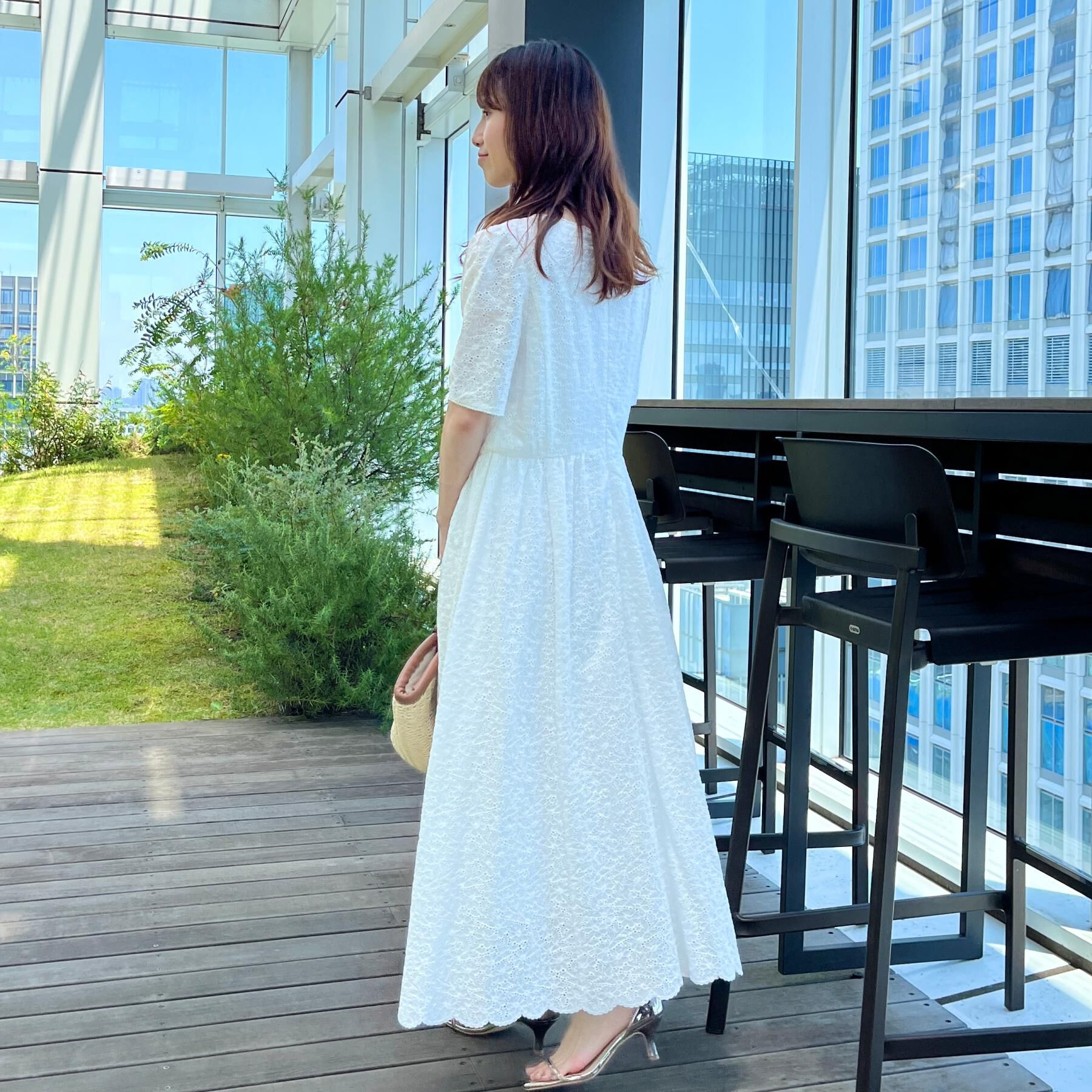 Couture broach「【一枚で着映える・華やか・花柄刺繍】カットワークレースワンピ」|ワンピース|