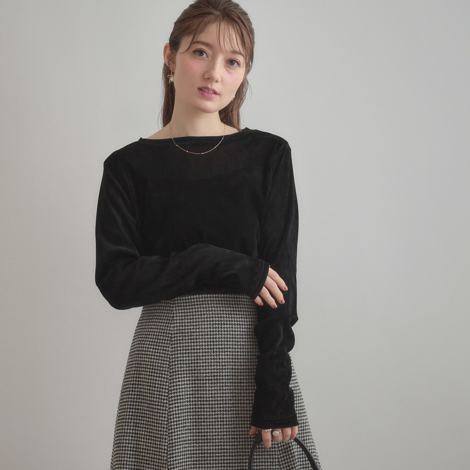 Couture broach「シアーベロアTシャツ」|Tシャツ・カットソー|ブラック(019)