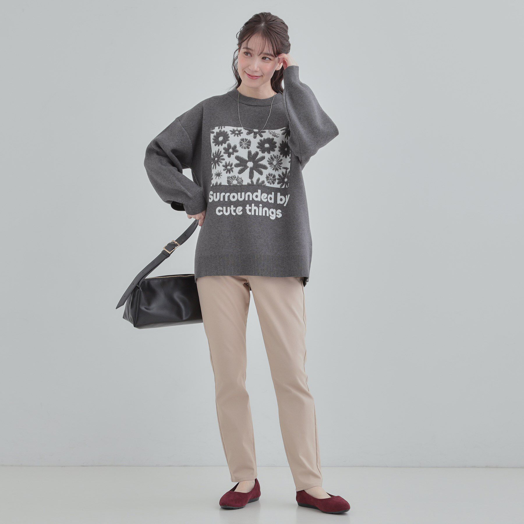 SHOO･LA･RUE「【体型カバー】ちくちくしにくい お花ロゴジャカードスウェットライクニット」|ニット・セーター|