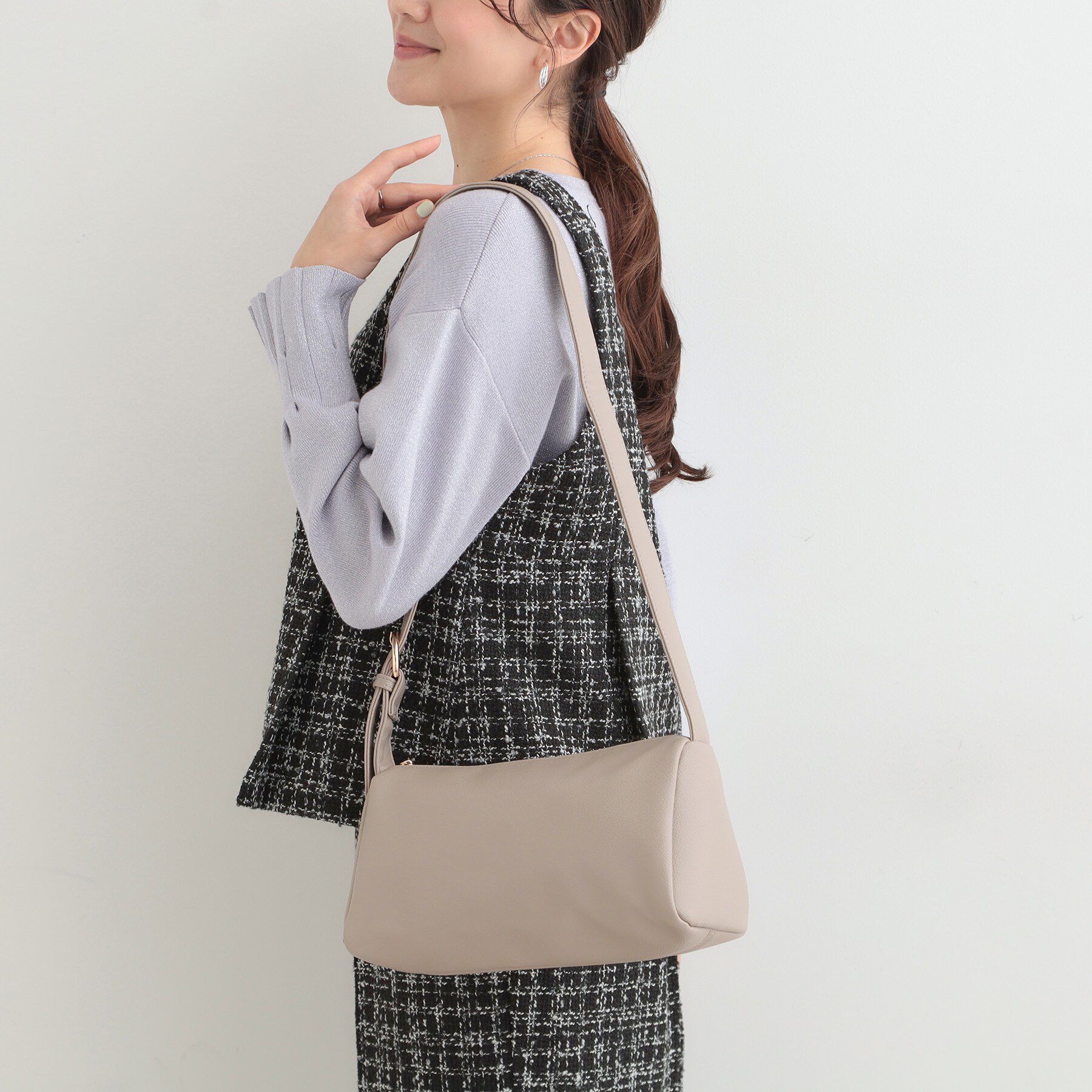 SHOO･LA･RUE「カジュアルからきれいめまで ワンハンドル ショルダーバッグ」|ショルダー・メッセンジャー|