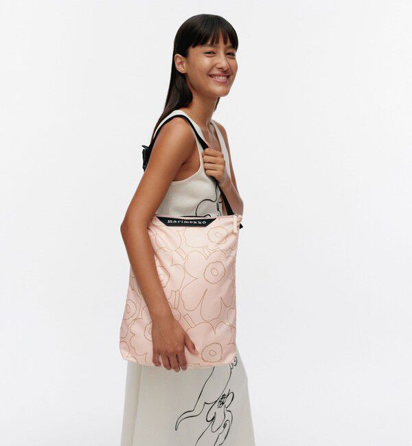 Marimekko「【日本限定】Neat Crossbody Piirto Unikko M ショルダーバッグ」|ショルダー・メッセンジャー|