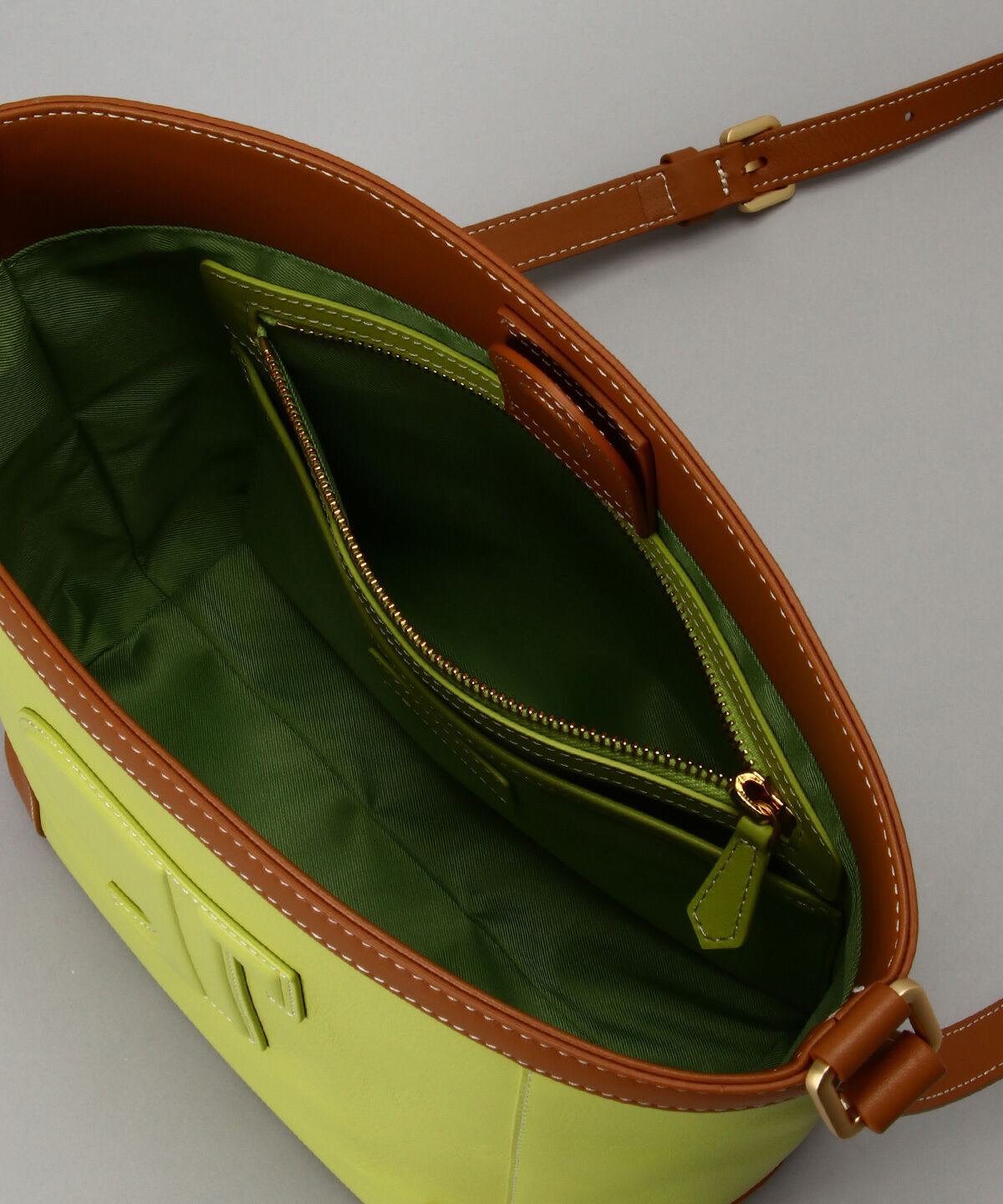 Samantha Thavasa「Pomme d&rsquo;espoir サック ア ラ モード ショルダーバッグ」|ショルダー・メッセンジャー|