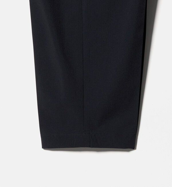 UNITED ARROWS「ウェザーコンフォート タフタ 1プリーツ キャロットパンツ 撥水 ストレッチ」|スラックス|