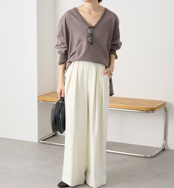  「【ウォッシャブル】【シーズンレスで使える】タックワイドスラックス」|チノ|