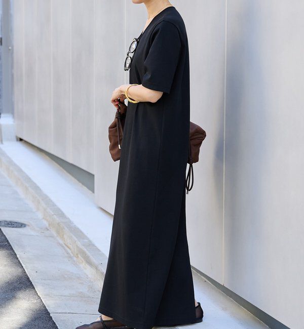  「予約【接触冷感・紫外線防止素材】ゴブソデカットソーワンピース」|ワンピース|