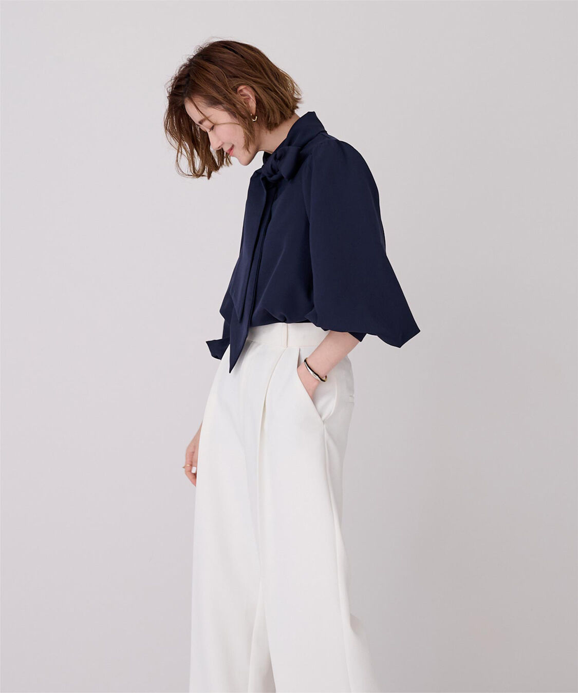 ur's「【星玲奈さんコラボアイテム】2wayボリュームスリーブボウタイブラウス」|シャツ・ブラウス|