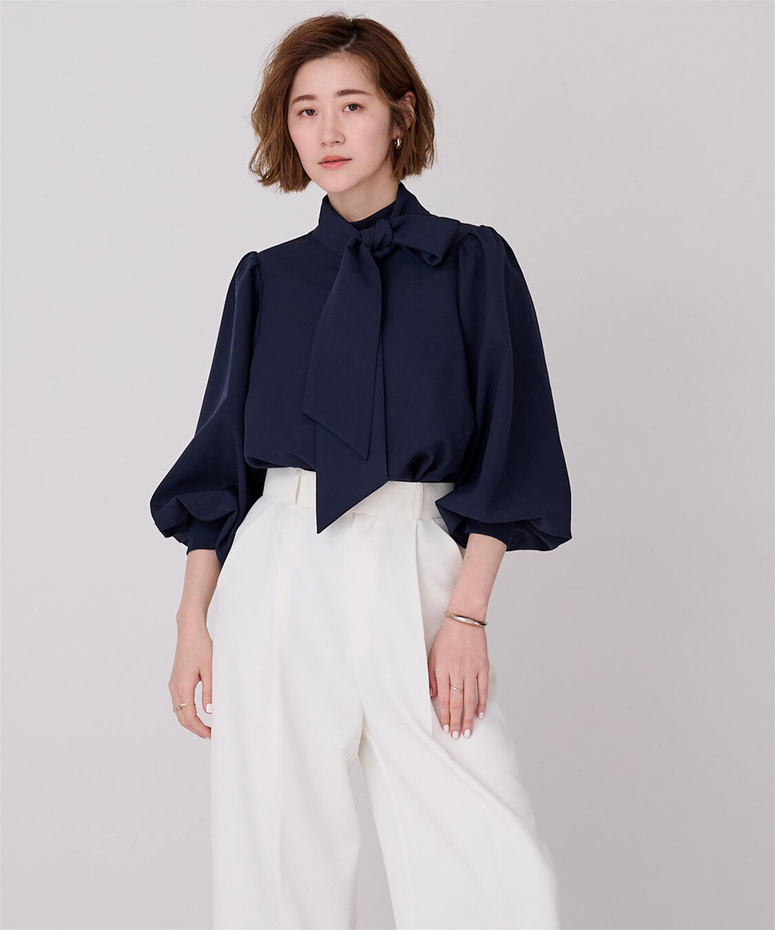 ur's「【星玲奈さんコラボアイテム】2wayボリュームスリーブボウタイブラウス」|シャツ・ブラウス|