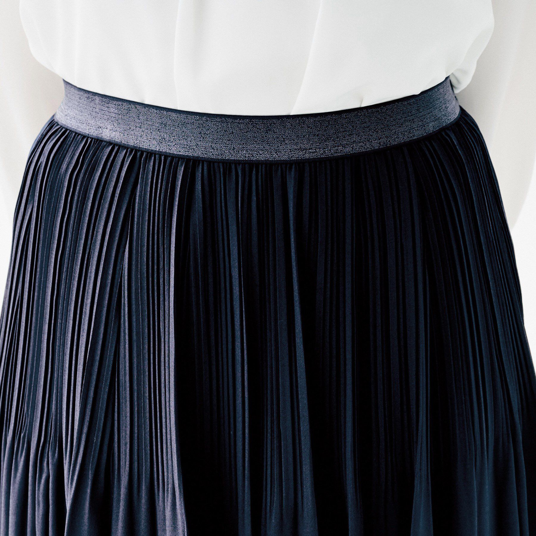 UNTITLED「【ウエストゴム/セレモニー】デシン プリーツスカート」|スカート|