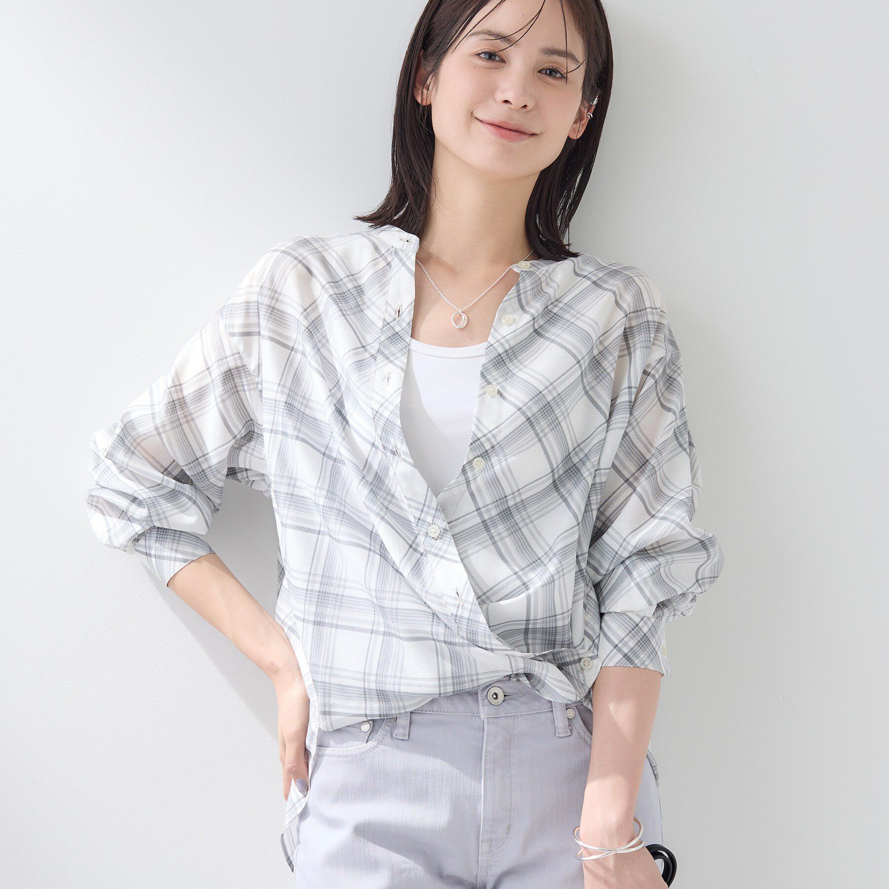 INDIVI「【2WAY／シアー】バイアスチェック柄＆無地 カシュクールシャツ」|シャツ・ブラウス|